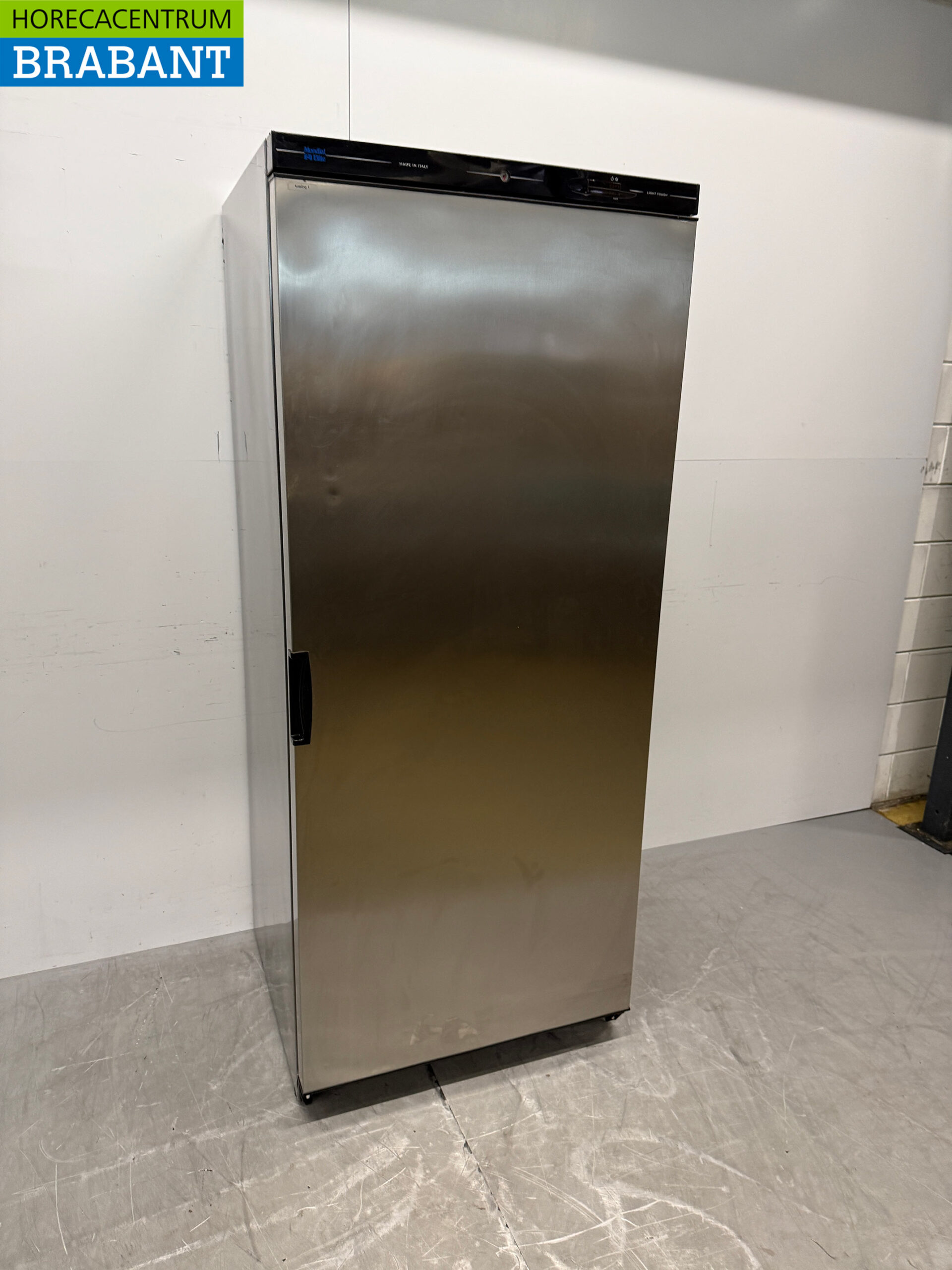 Réfrigérateur Mondial Elite en acier inoxydable 458 litres 230V Horeca – Image 3