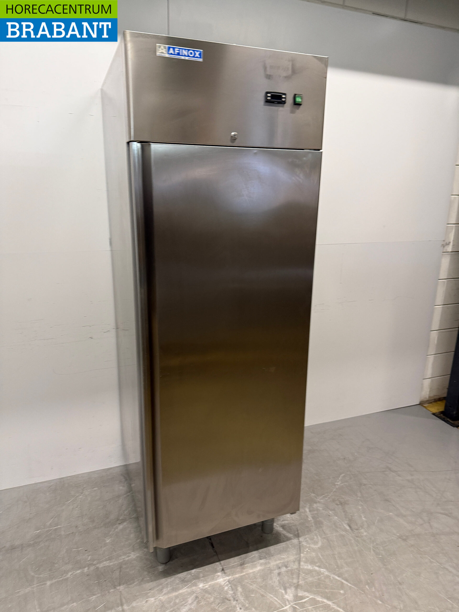 Réfrigérateur Afinox en acier inoxydable 700 litres 230V Horeca – Image 3