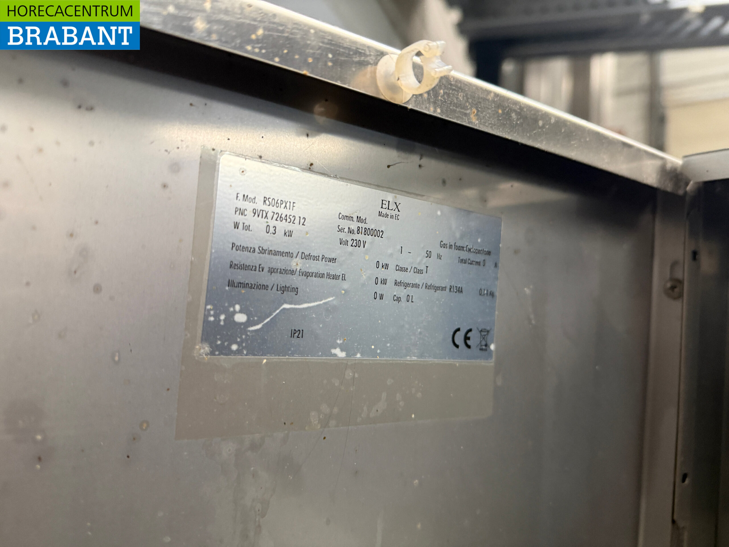 Réfrigérateur Zanussi en acier inoxydable 640 litres 230V Horeca – Image 5