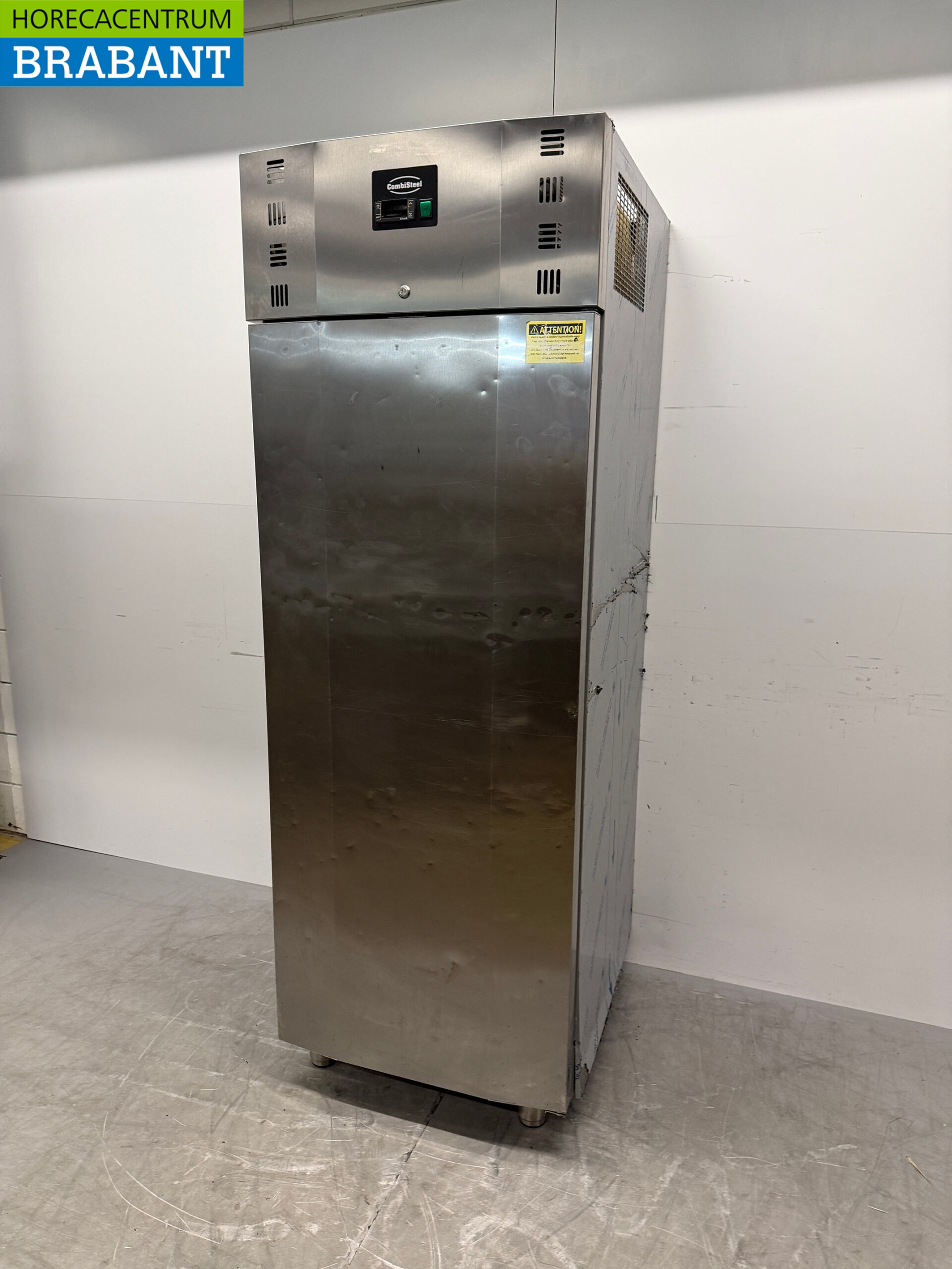 Réfrigérateur Combisteel en acier inoxydable 700 litres 230V Horeca – Image 2