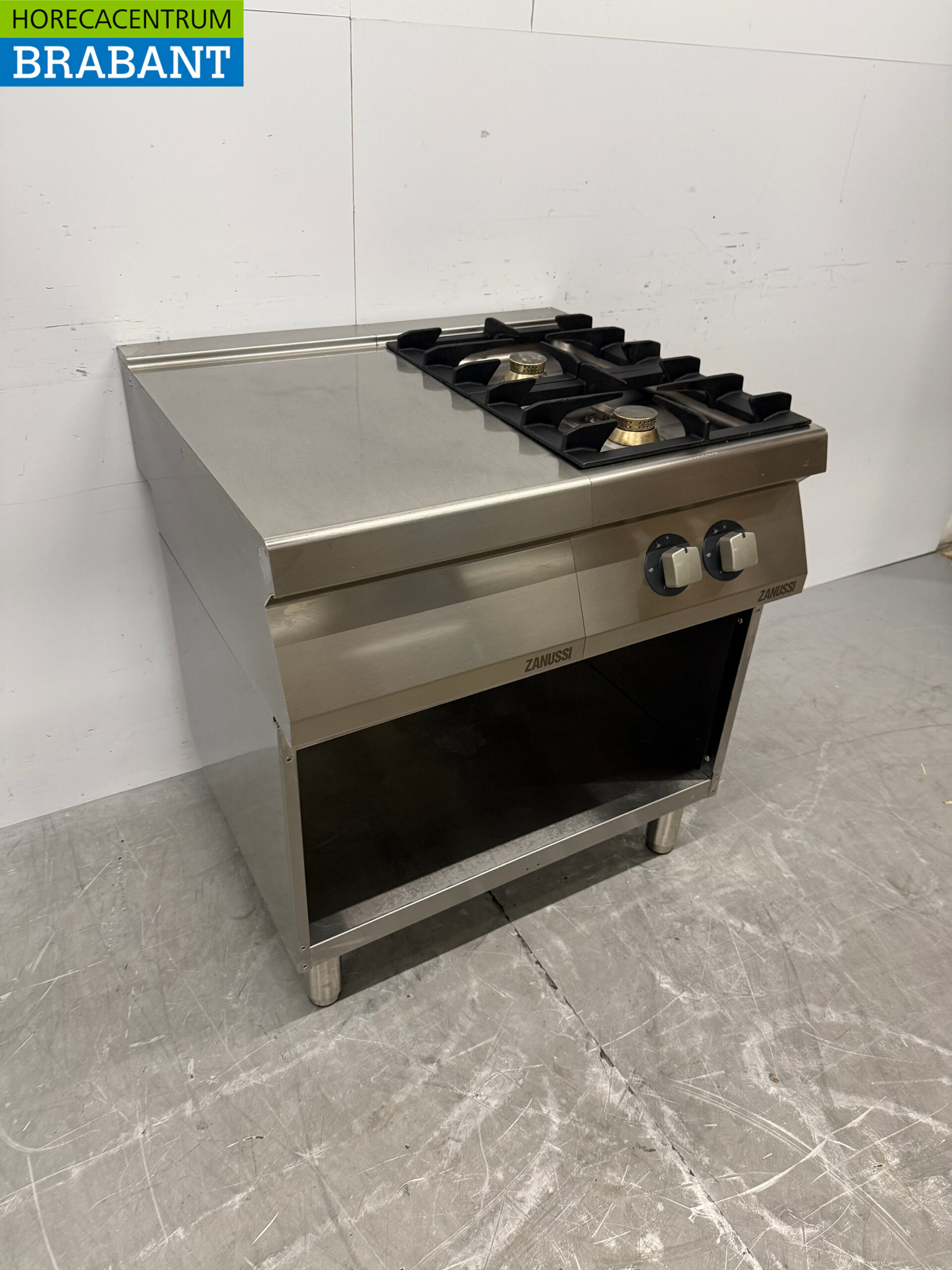 Plaque de cuisson Zanussi en acier inoxydable à 2 feux avec plan de travail 80 cm GAS Catering – Image 3