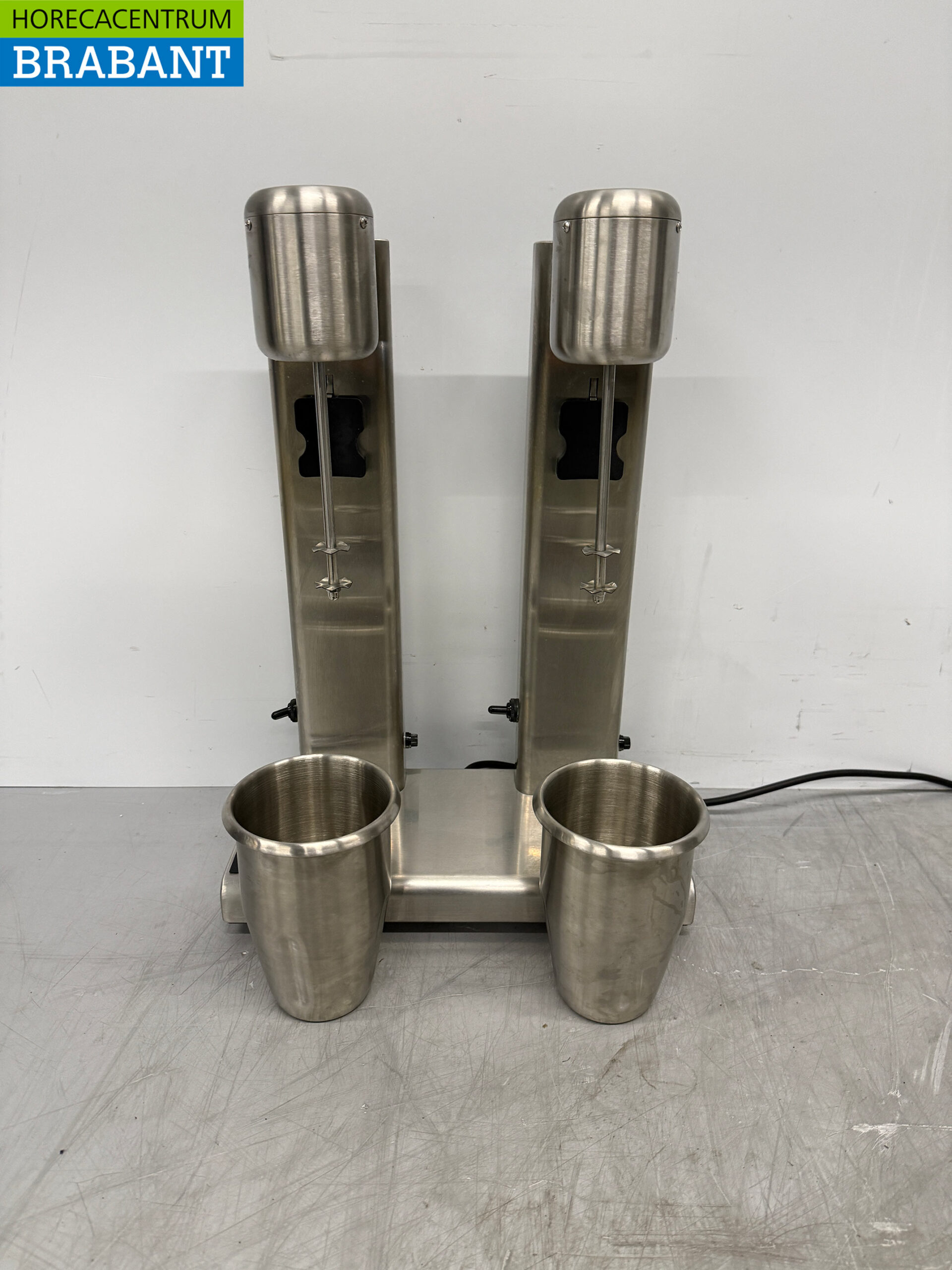 Double milk-shaker en acier inoxydable Milk shaker Milk shake mixer 2 x 750 ml 230V Horeca – Image 4