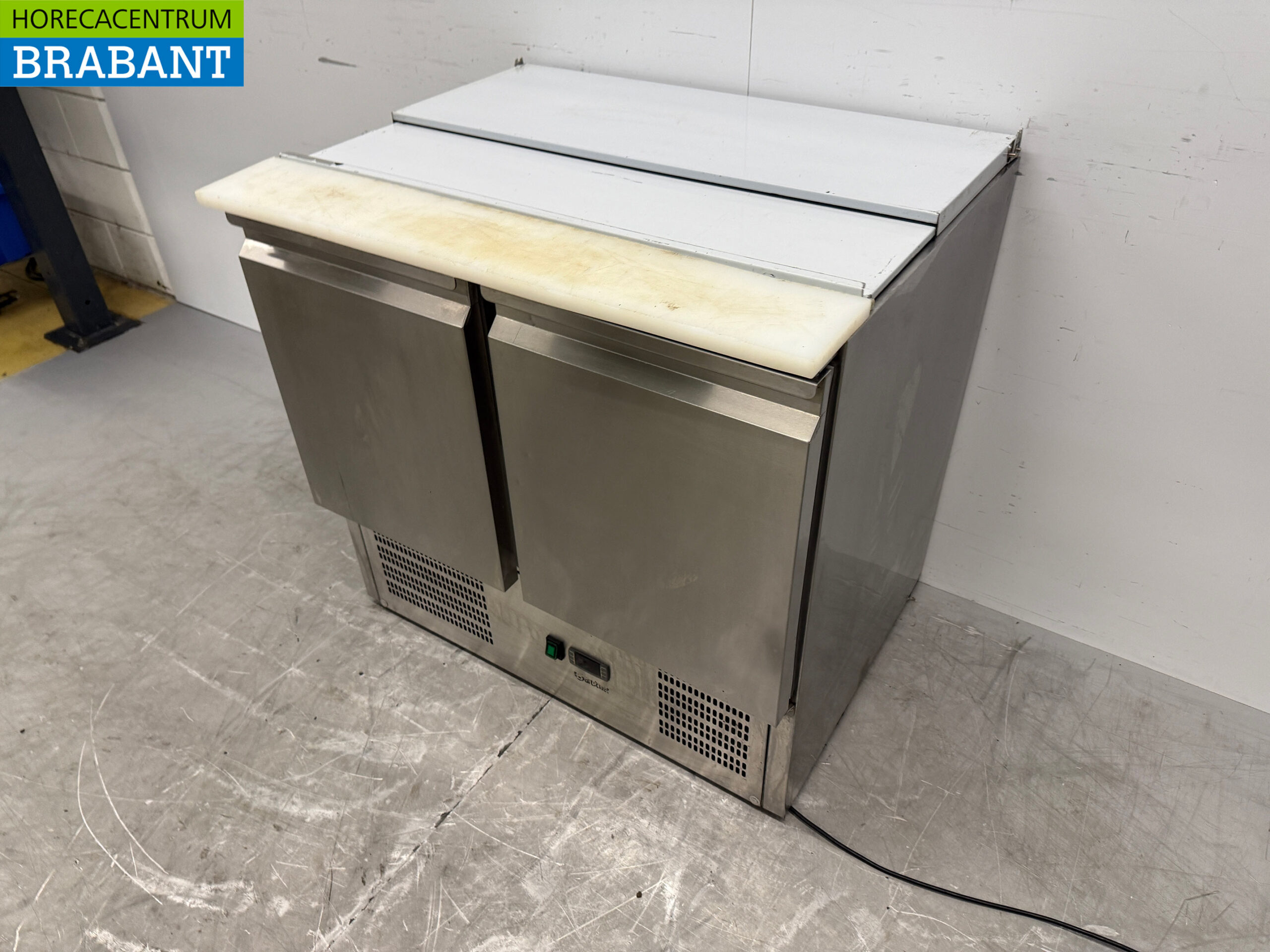 Bartscher Saladette en acier inoxydable Établi réfrigéré 2 portes 90,5 cm 230V Horeca – Image 2