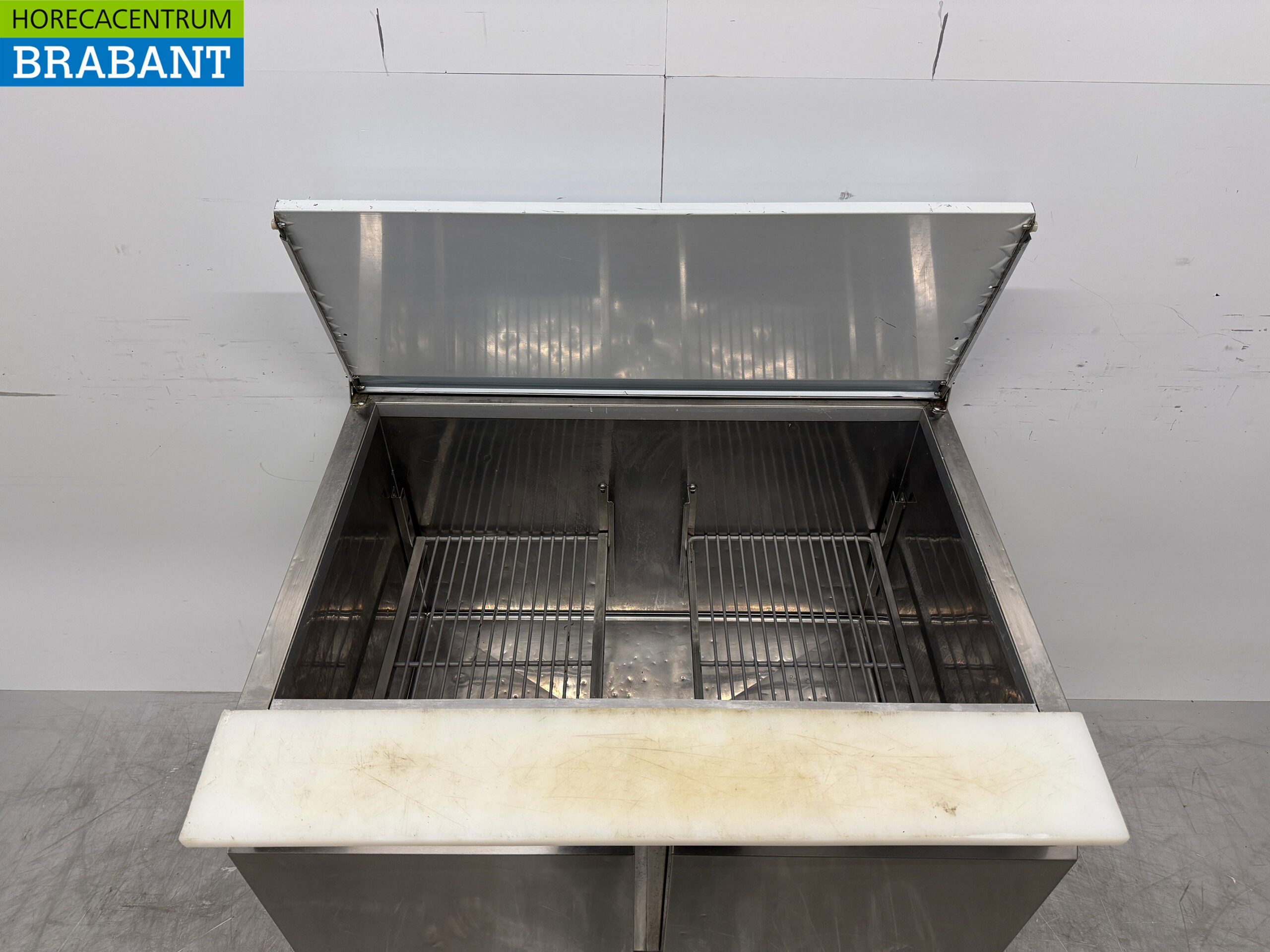 Bartscher Saladette en acier inoxydable Établi réfrigéré 2 portes 90,5 cm 230V Horeca – Image 4