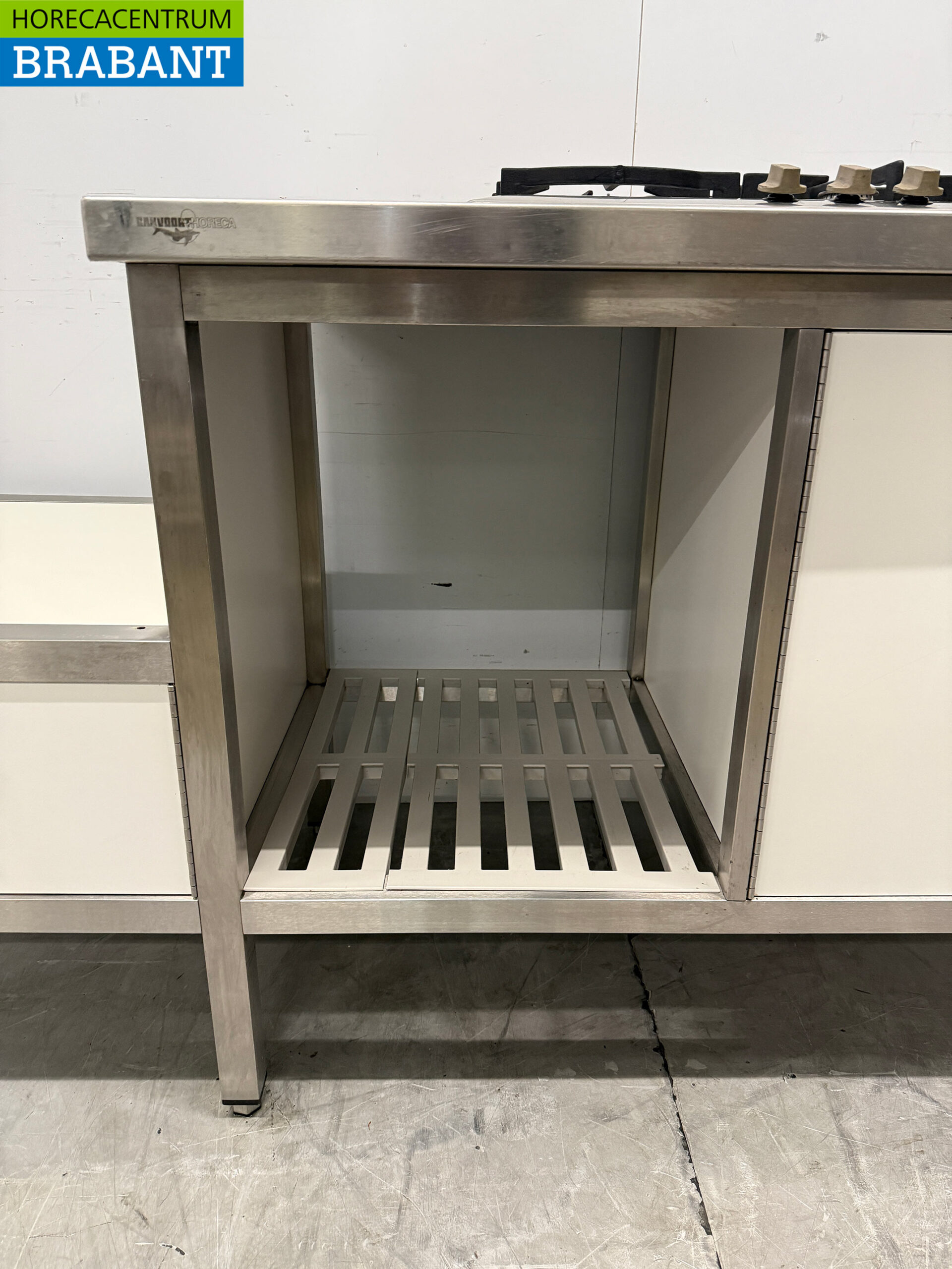 Armoire de travail en acier inoxydable avec 4 portes 196,5 x 70 x 89 cm GAS Catering – Image 6