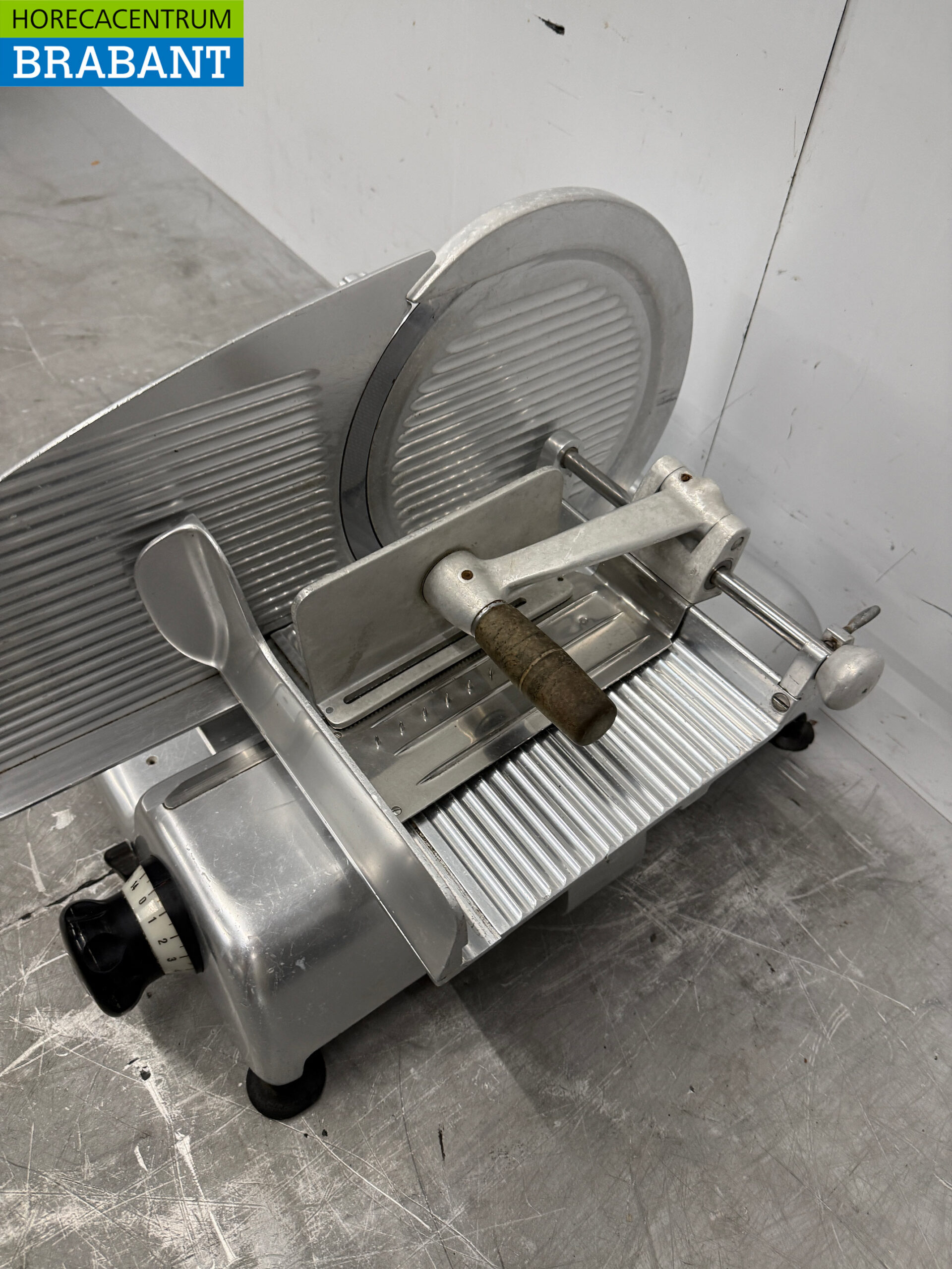 Trancheur Bizerba en acier inoxydable Trancheur de viande 295 mm 230V Horeca – Image 4