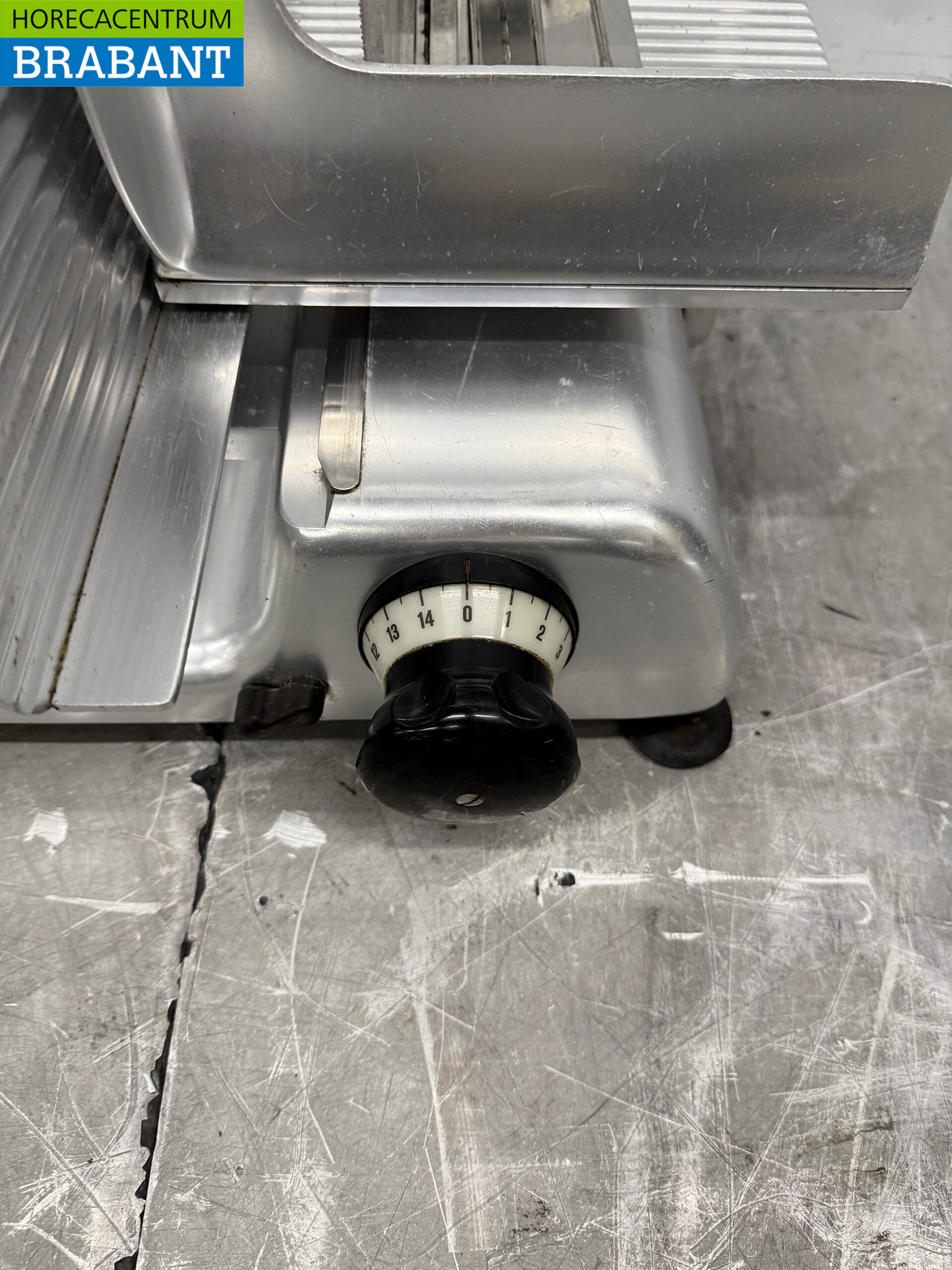Trancheur Bizerba en acier inoxydable Trancheur de viande 295 mm 230V Horeca – Image 5