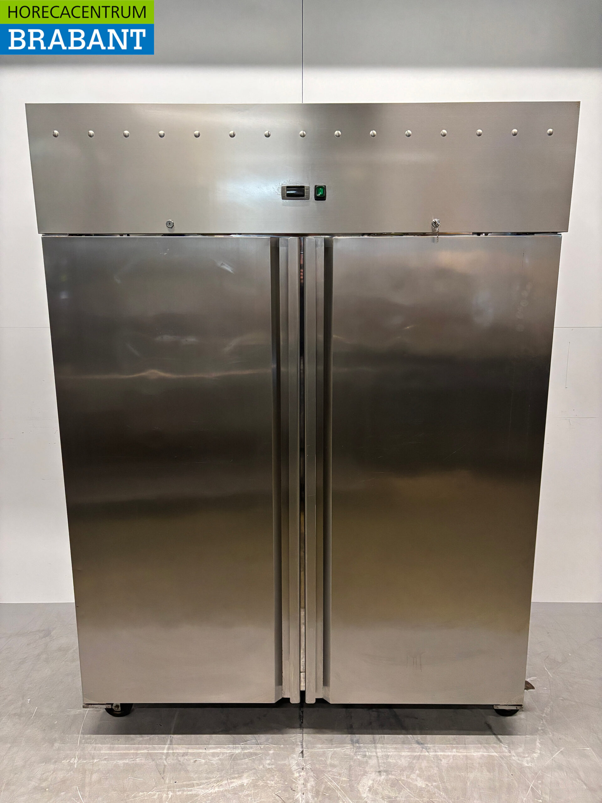 Réfrigérateur double porte en acier inoxydable 1400 litres 230V Horeca