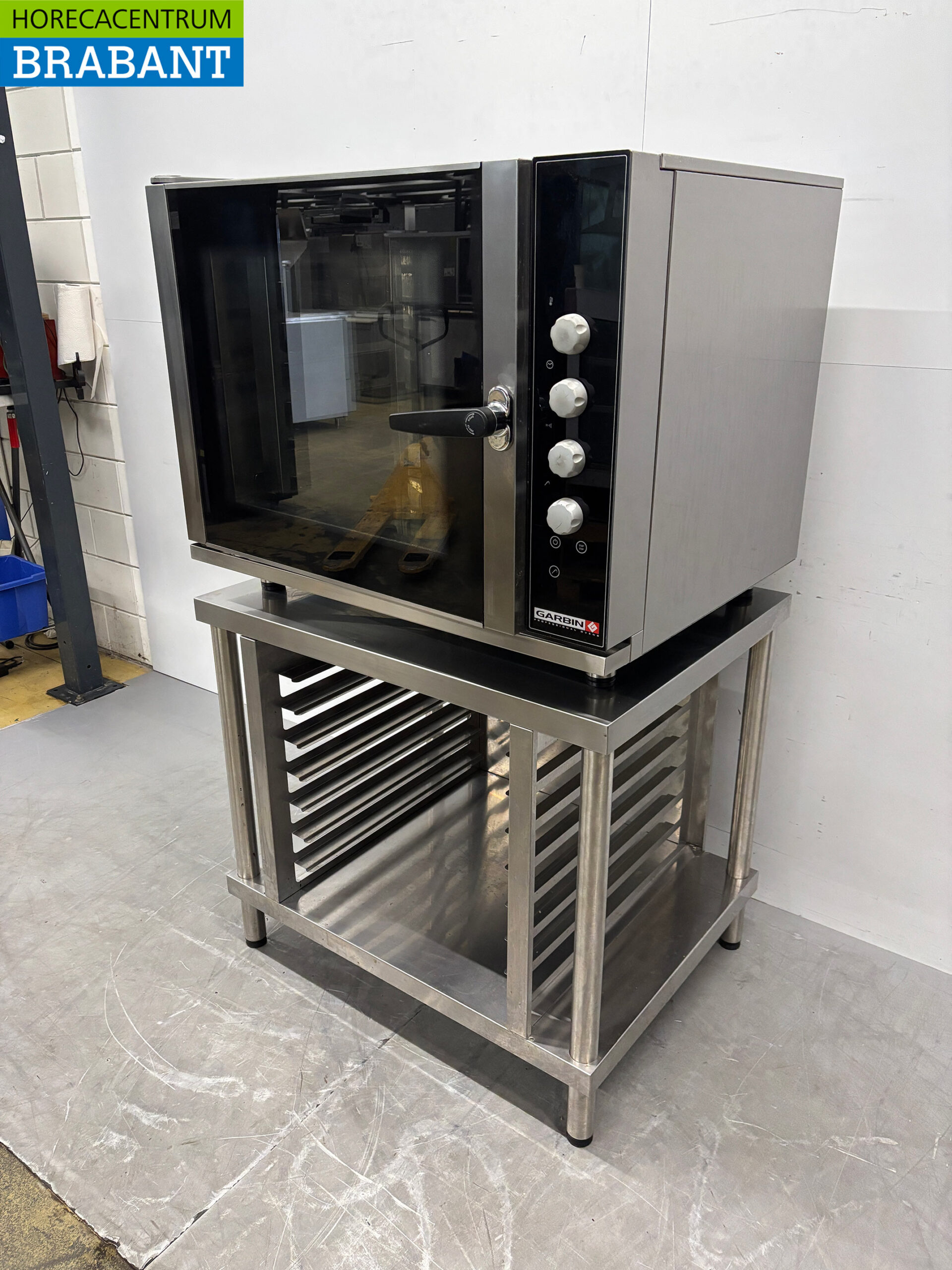 Four à convection en acier inoxydable Garbin avec injection d'humidité et châssis 6 x 1/1 G 400 V pour la restauration – Image 2