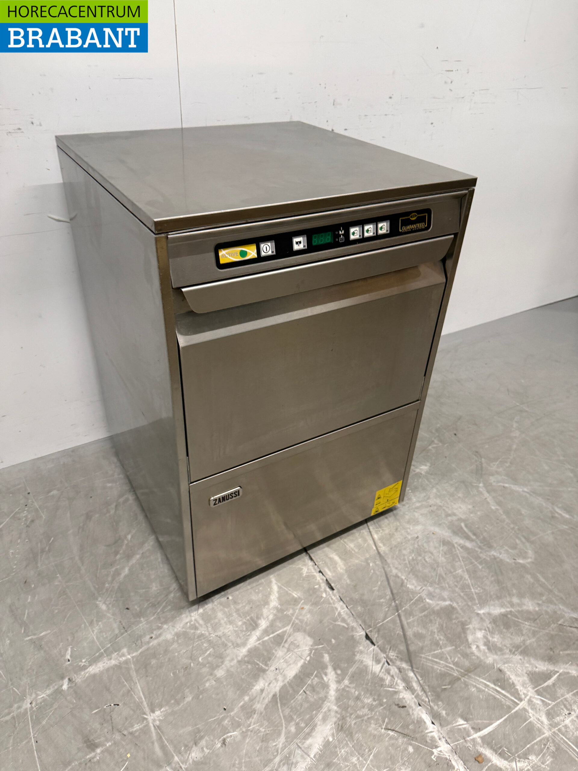 Lave-vaisselle Zanussi LS6EAH en acier inoxydable, 400 V, pour la restauration – Image 3