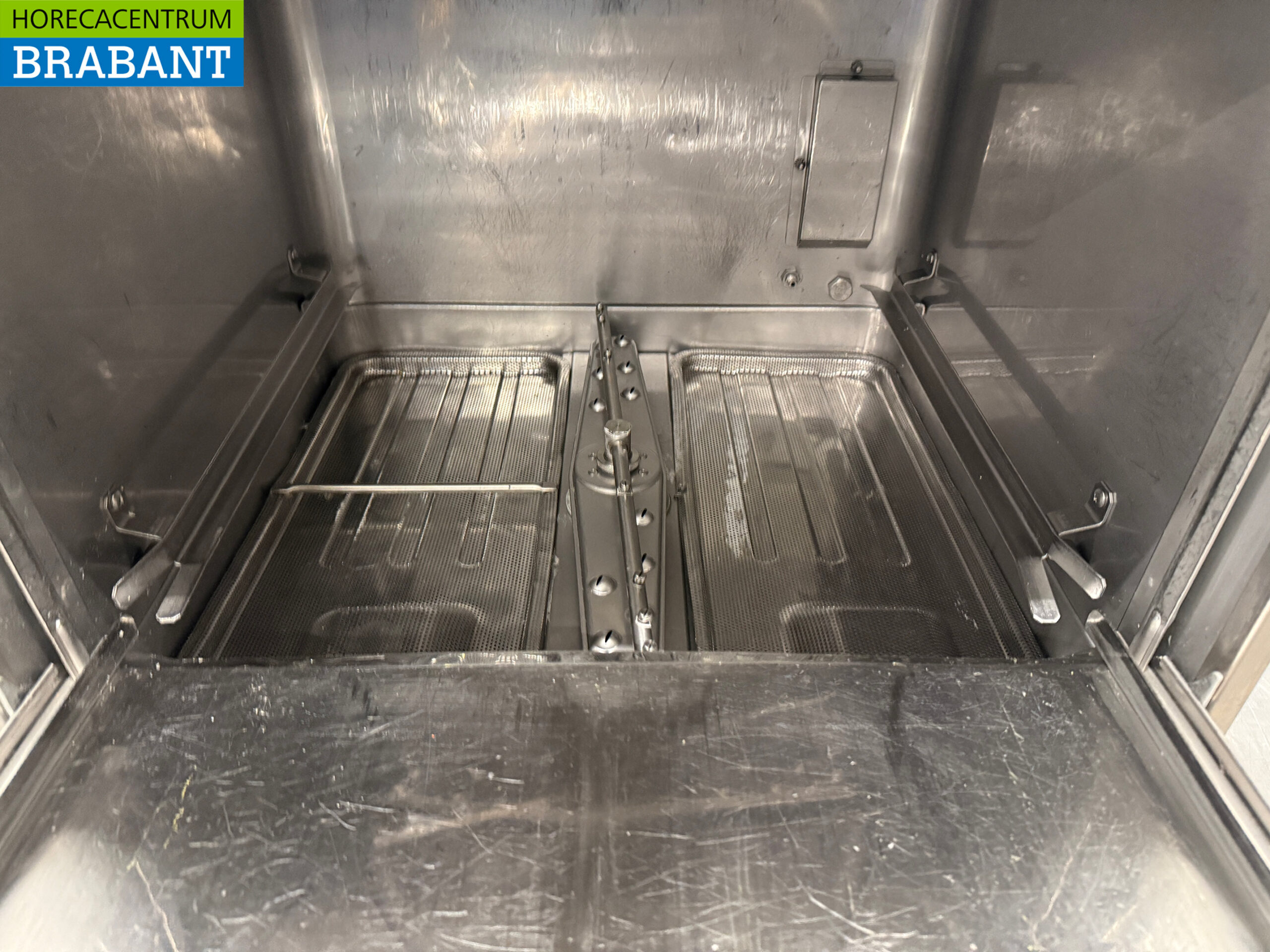 Lave-vaisselle Zanussi LS6EAH en acier inoxydable, 400 V, pour la restauration – Image 4