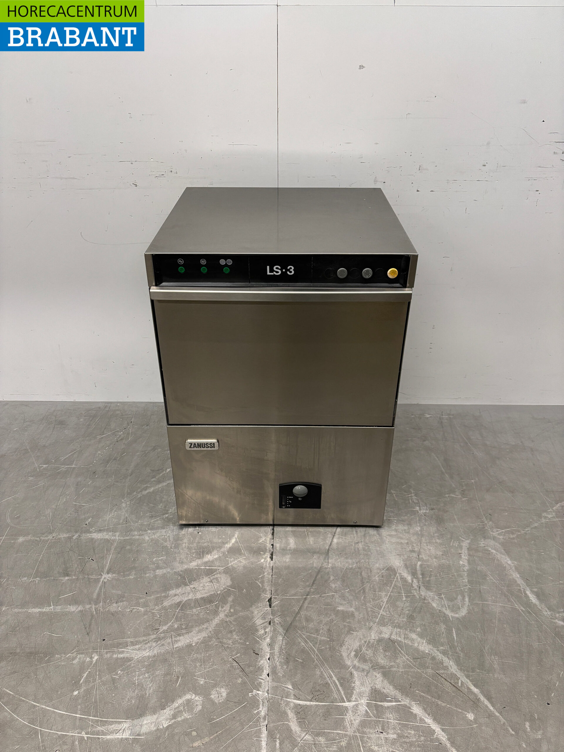Lave-vaisselle Zanussi en acier inoxydable avec pompe de vidange 230V Horeca