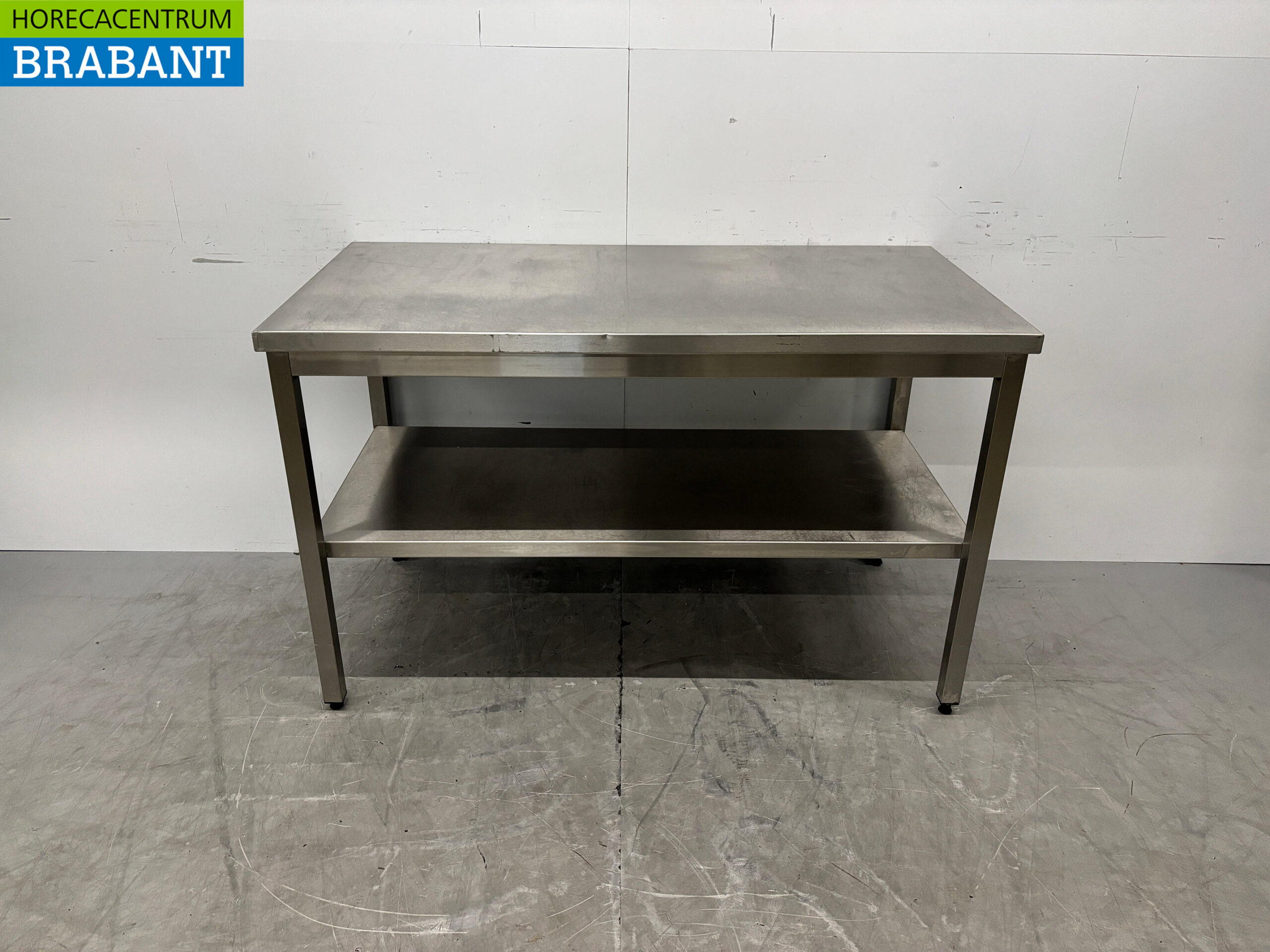 Table de travail en acier inoxydable avec piètement, 140 x 70 x 87,5 cm, secteur de la restauration