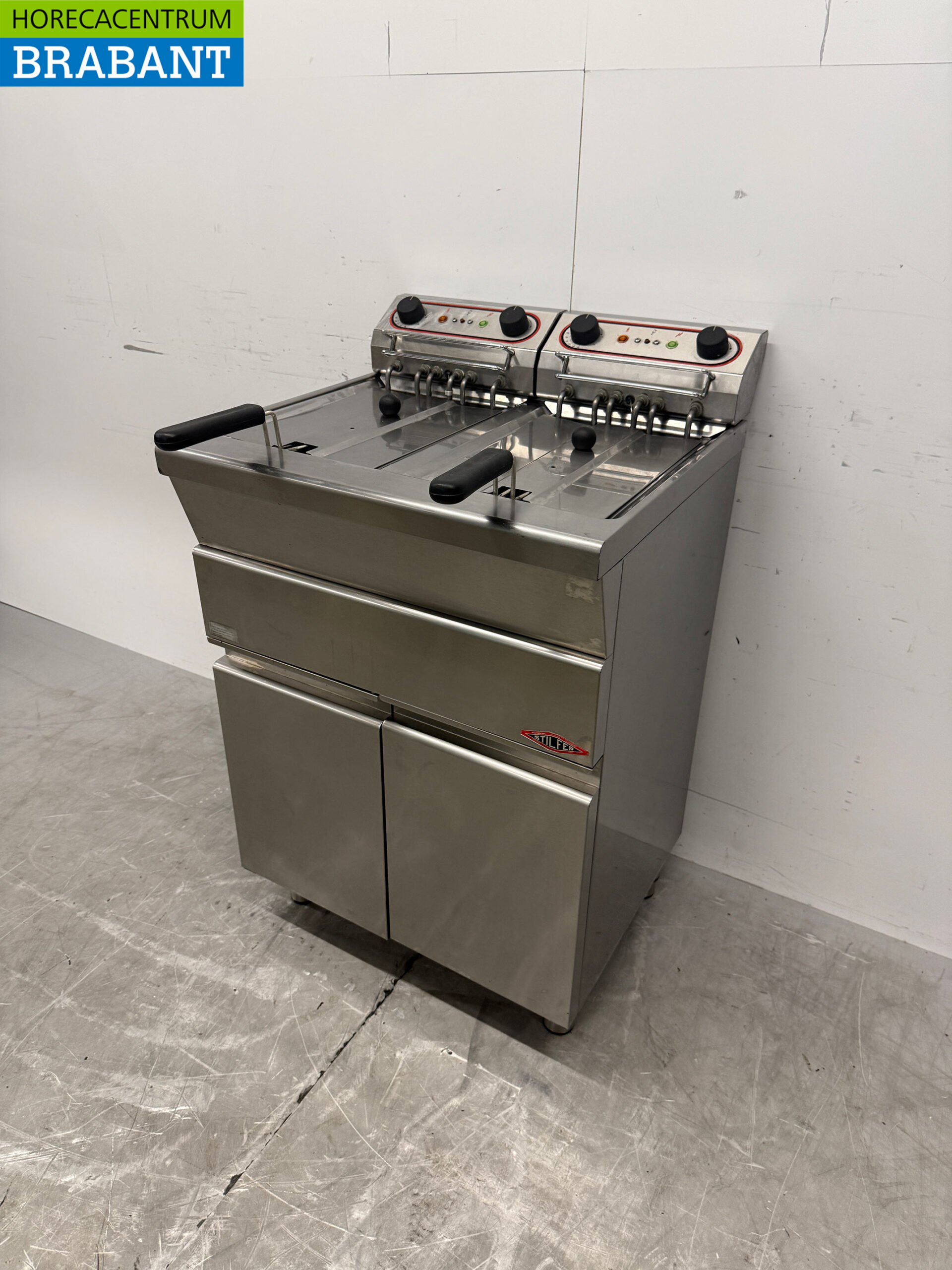 Friteuse double Stilfer en acier inoxydable, 2 x 12 litres, 2 x 400 V, pour la restauration – Image 2