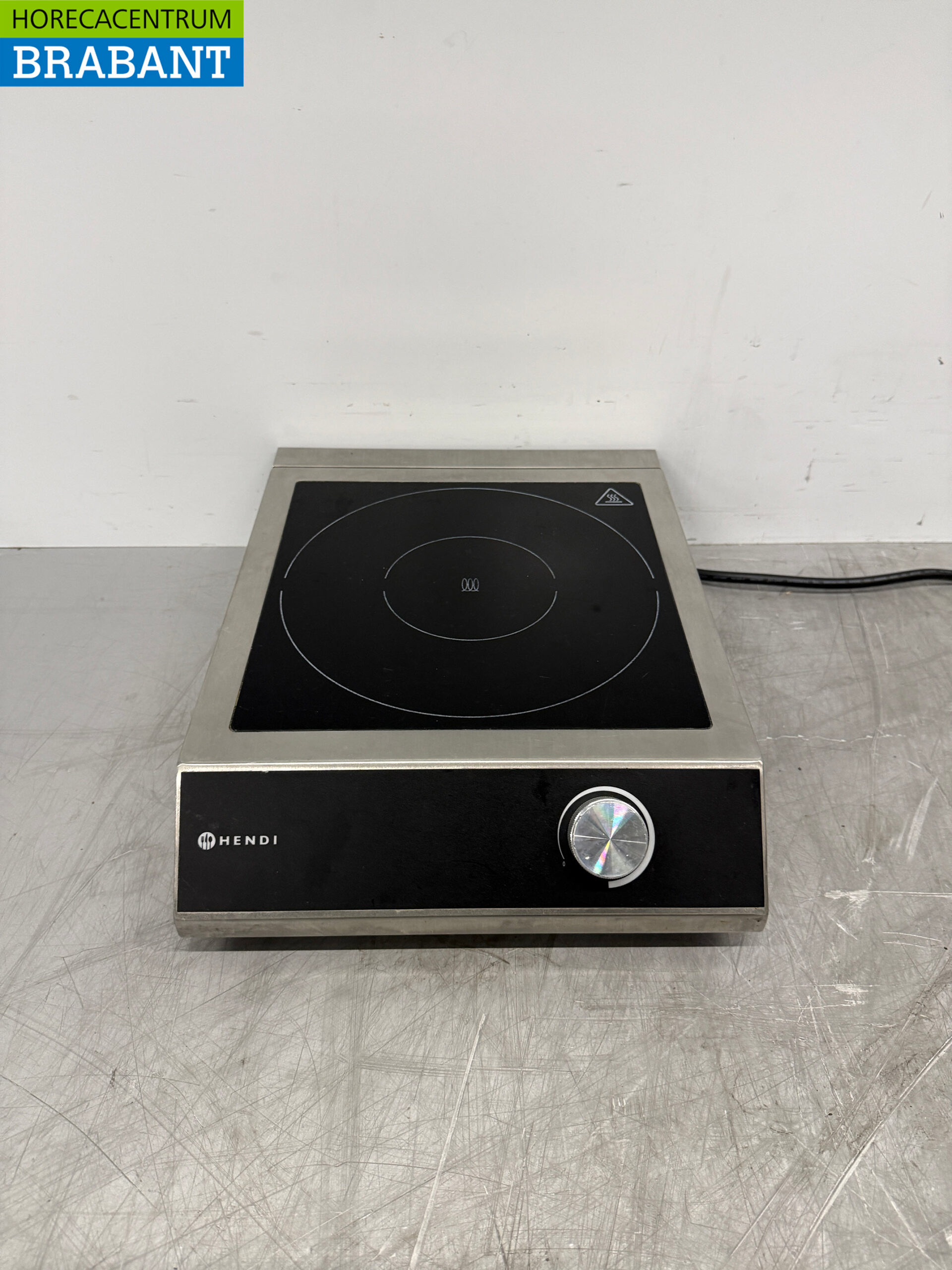 Plaque de cuisson à induction Hendi en acier inoxydable, 3,5 kW, 230 V, pour la restauration