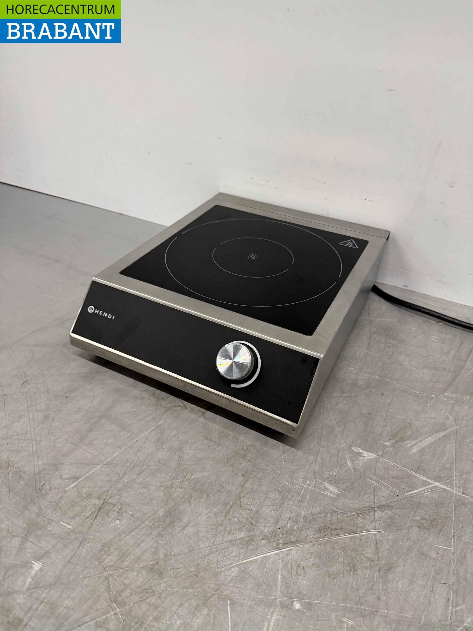 Plaque de cuisson à induction Hendi en acier inoxydable, 3,5 kW, 230 V, pour la restauration – Image 2