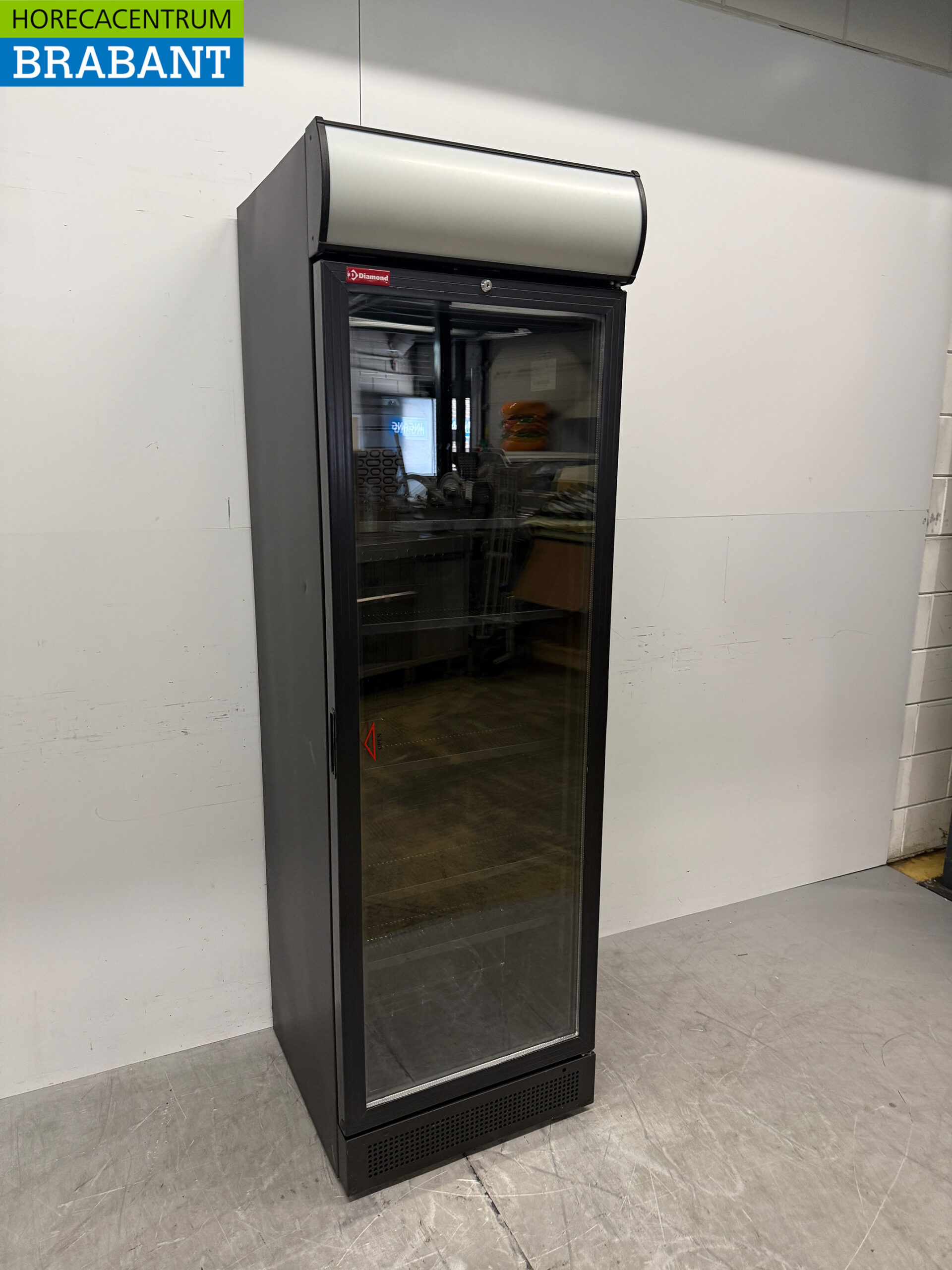 Armoire réfrigérée Diamond à porte vitrée, 380 litres, 230 V, pour la restauration – Image 3
