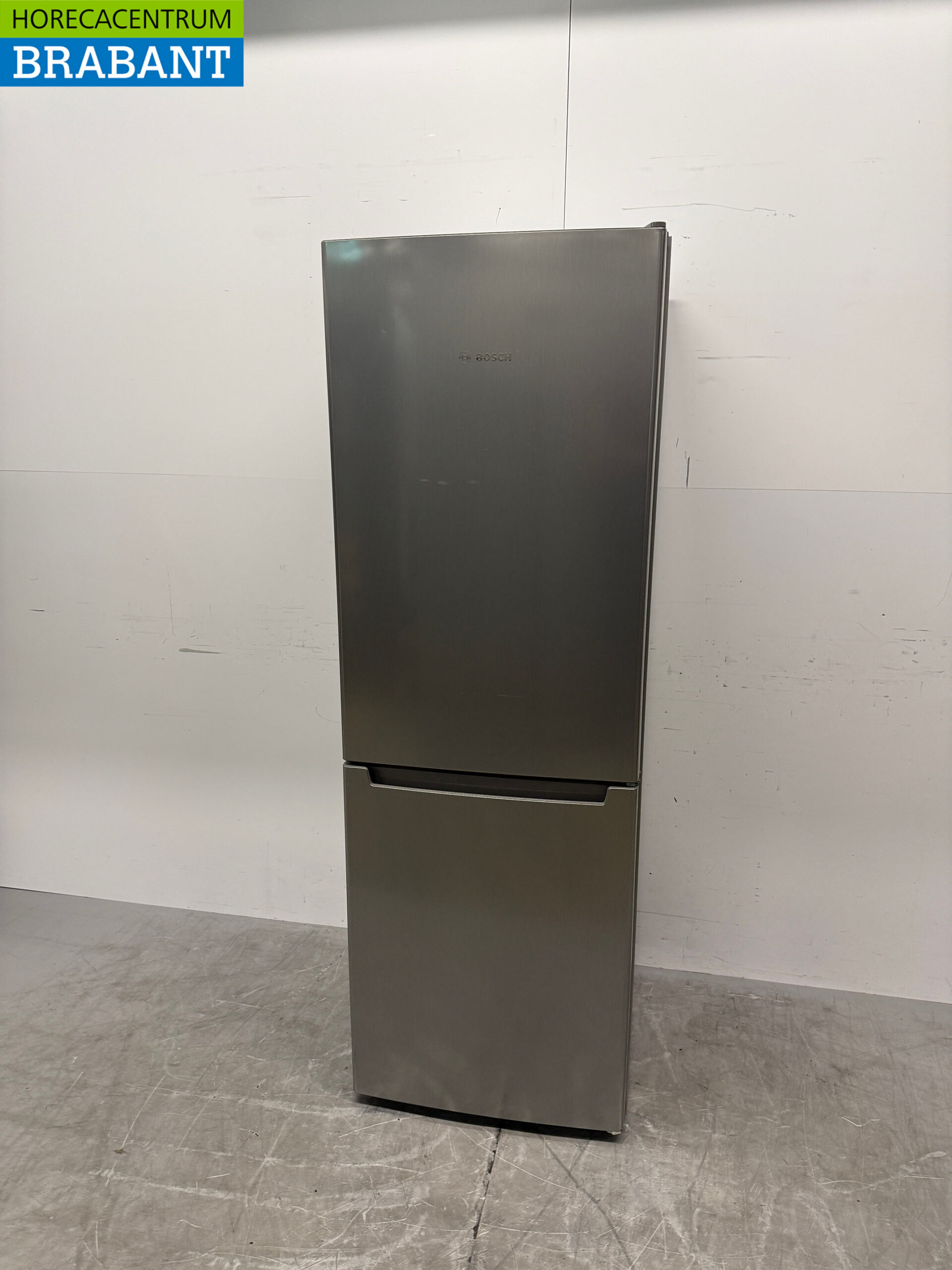 Combiné réfrigérateur-congélateur Bosch 306 litres, 230 V, pour la restauration
