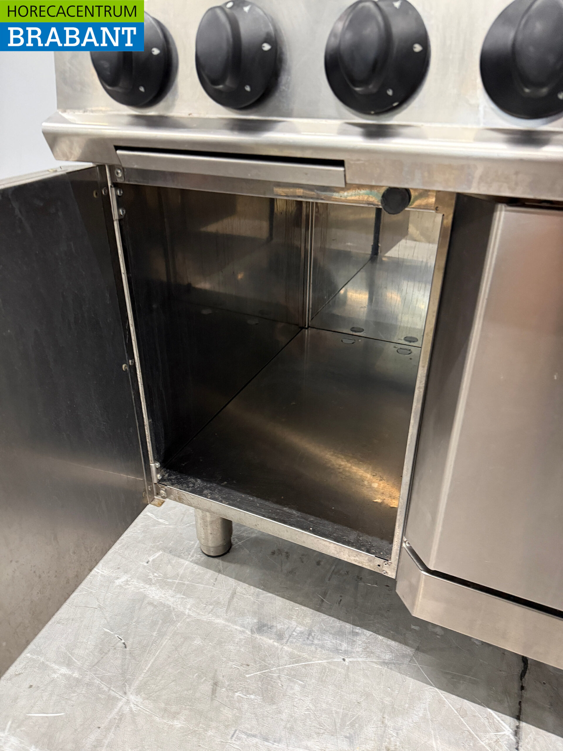 Cuisinière à gaz Tecnoinox en acier inoxydable, 6 feux, avec four 4 x 2/1 GN, 105 cm, GAZ, restauration – Image 6