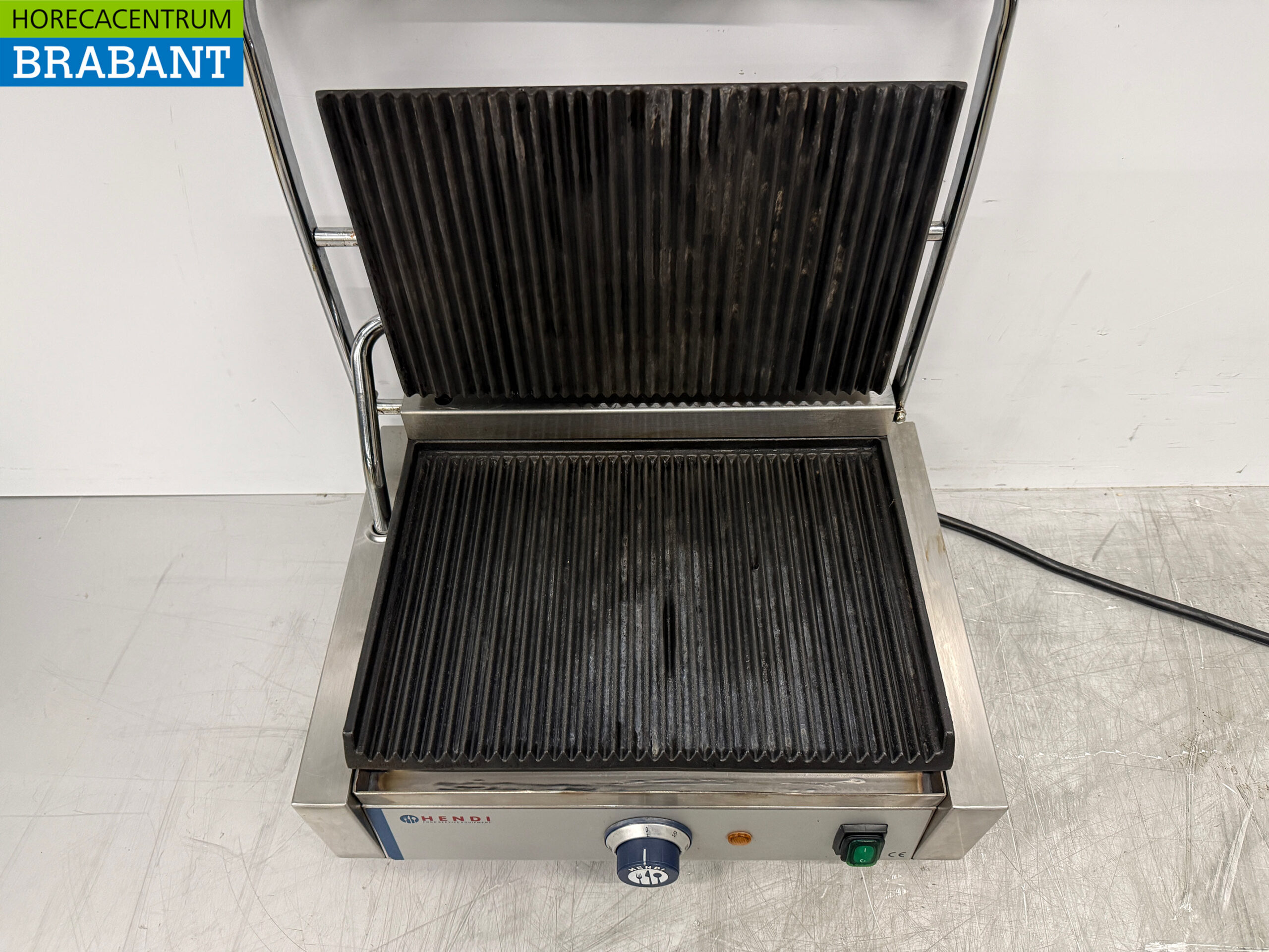 Grill de contact Hendi en acier inoxydable, grill à panini, surface striée, 230 V, pour la restauration – Image 4