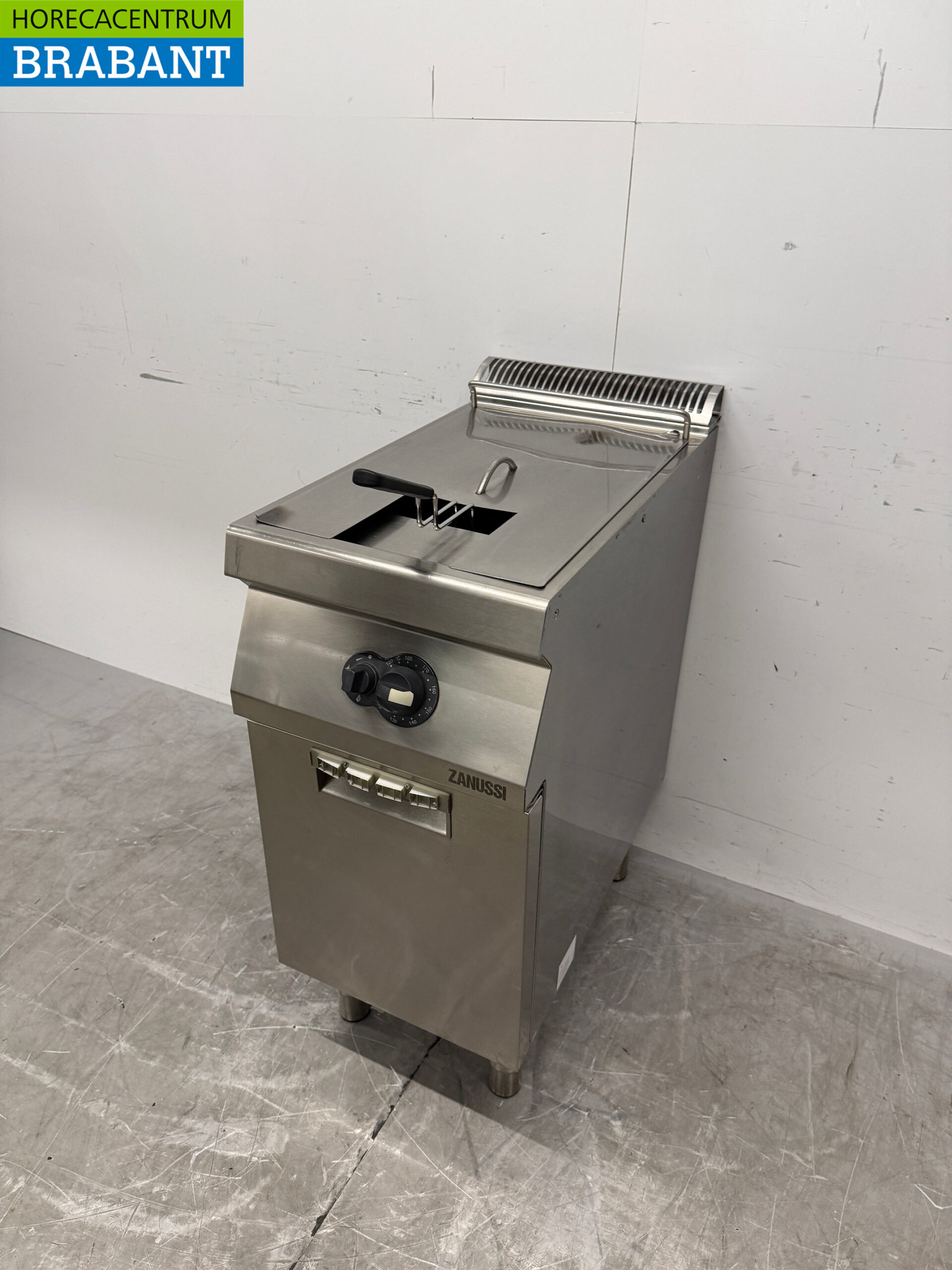 Friteuse Zanussi en acier inoxydable, 15 litres, au gaz, pour la restauration – Image 2