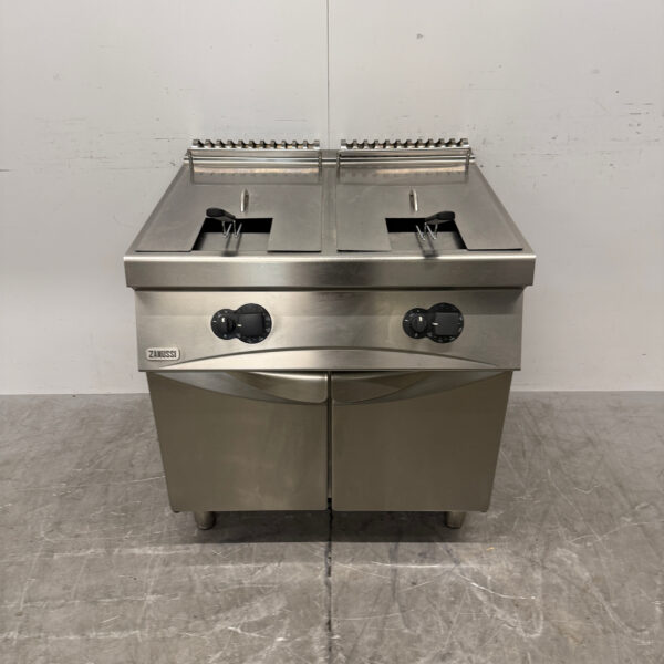Friteuse double Zanussi en acier inoxydable 2 x 15 litres GAS Restauration