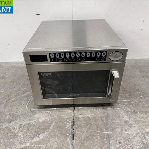 Micro-ondes Samsung en acier inoxydable, 1 850 watts, pour la restauration