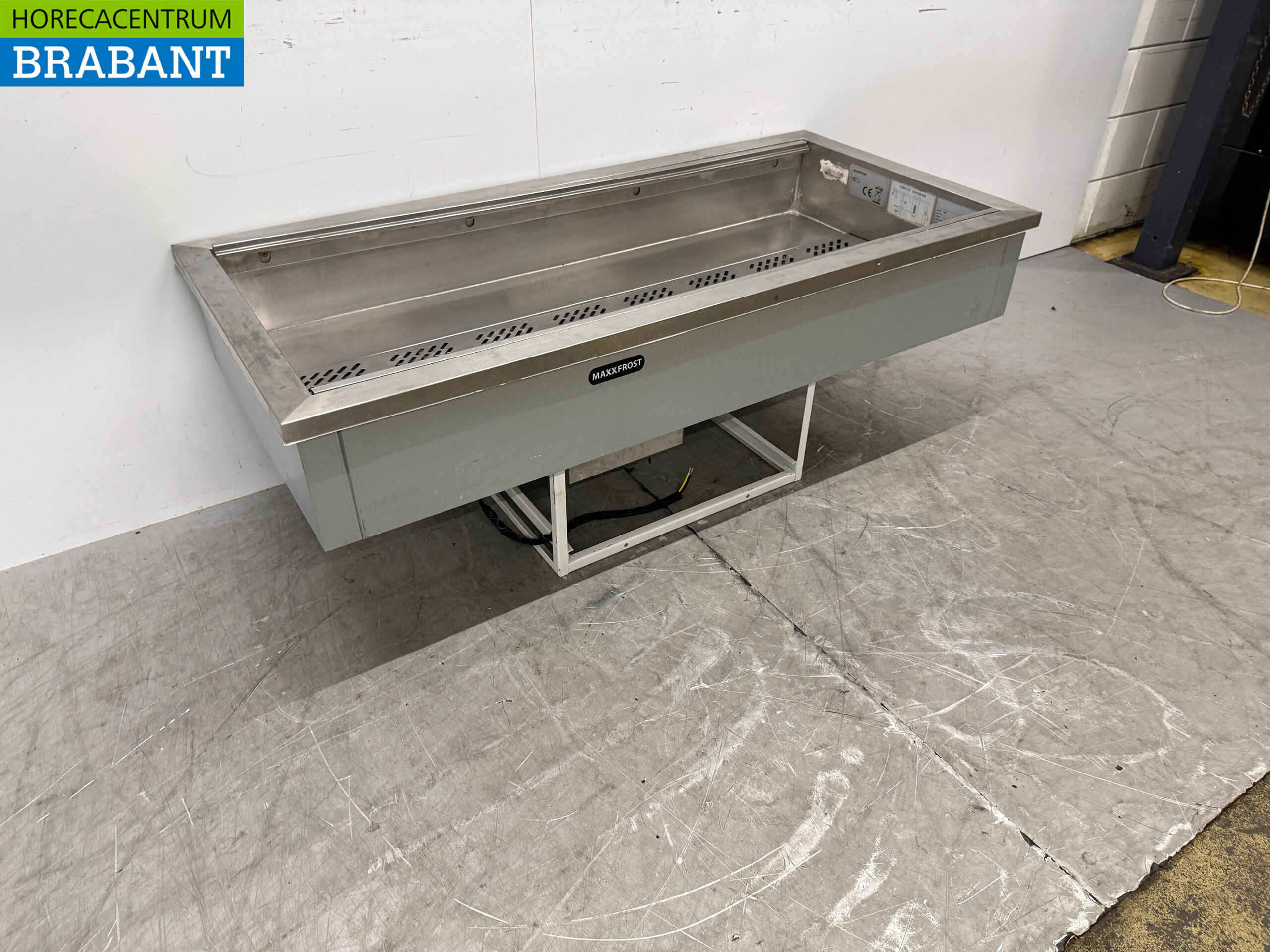 Bain-marie encastrable Maxxfrost en acier inoxydable, 4 bacs GN 1/1, 230 V, pour la restauration – Image 3