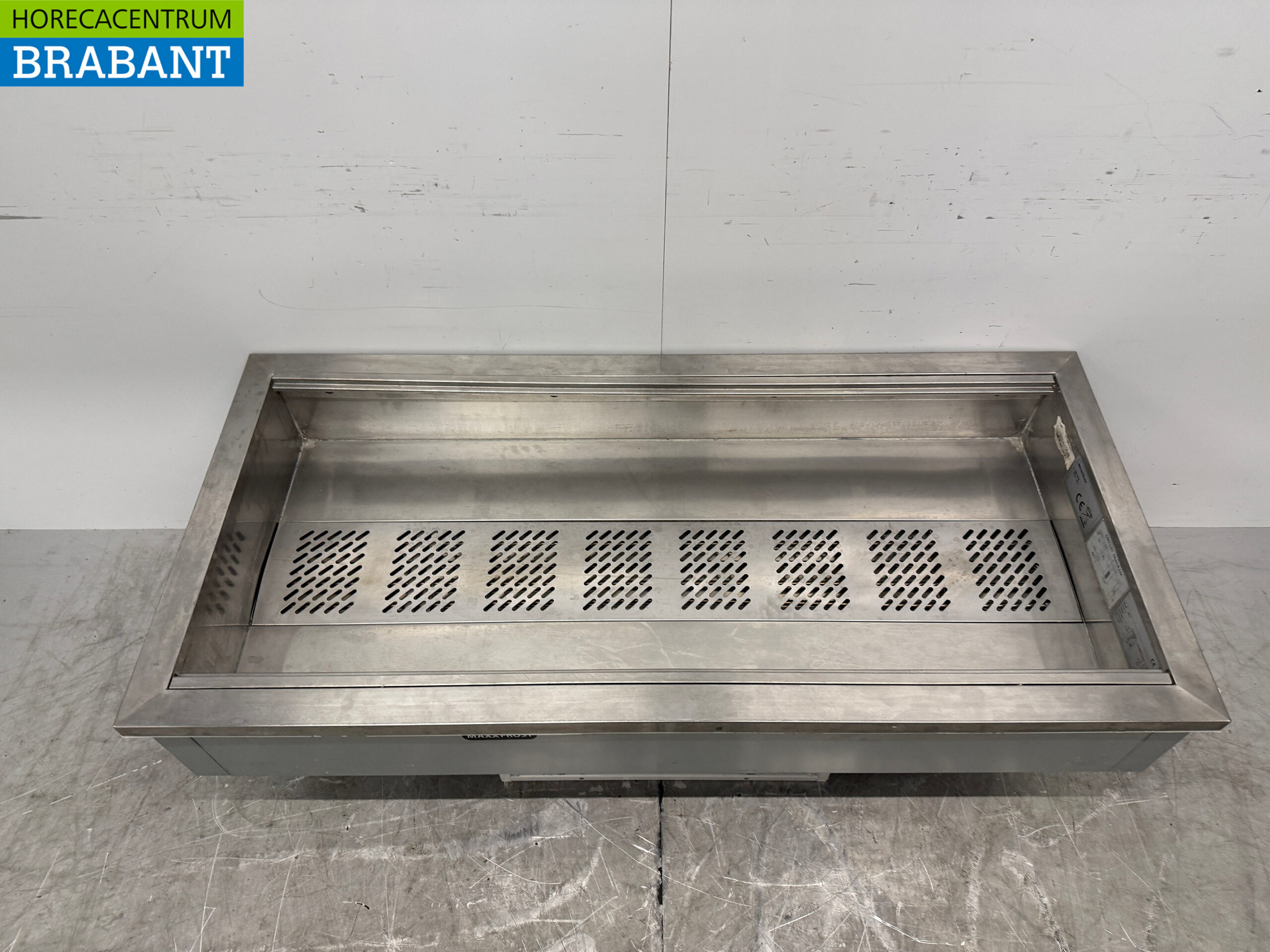 Bain-marie encastrable Maxxfrost en acier inoxydable, 4 bacs GN 1/1, 230 V, pour la restauration – Image 4