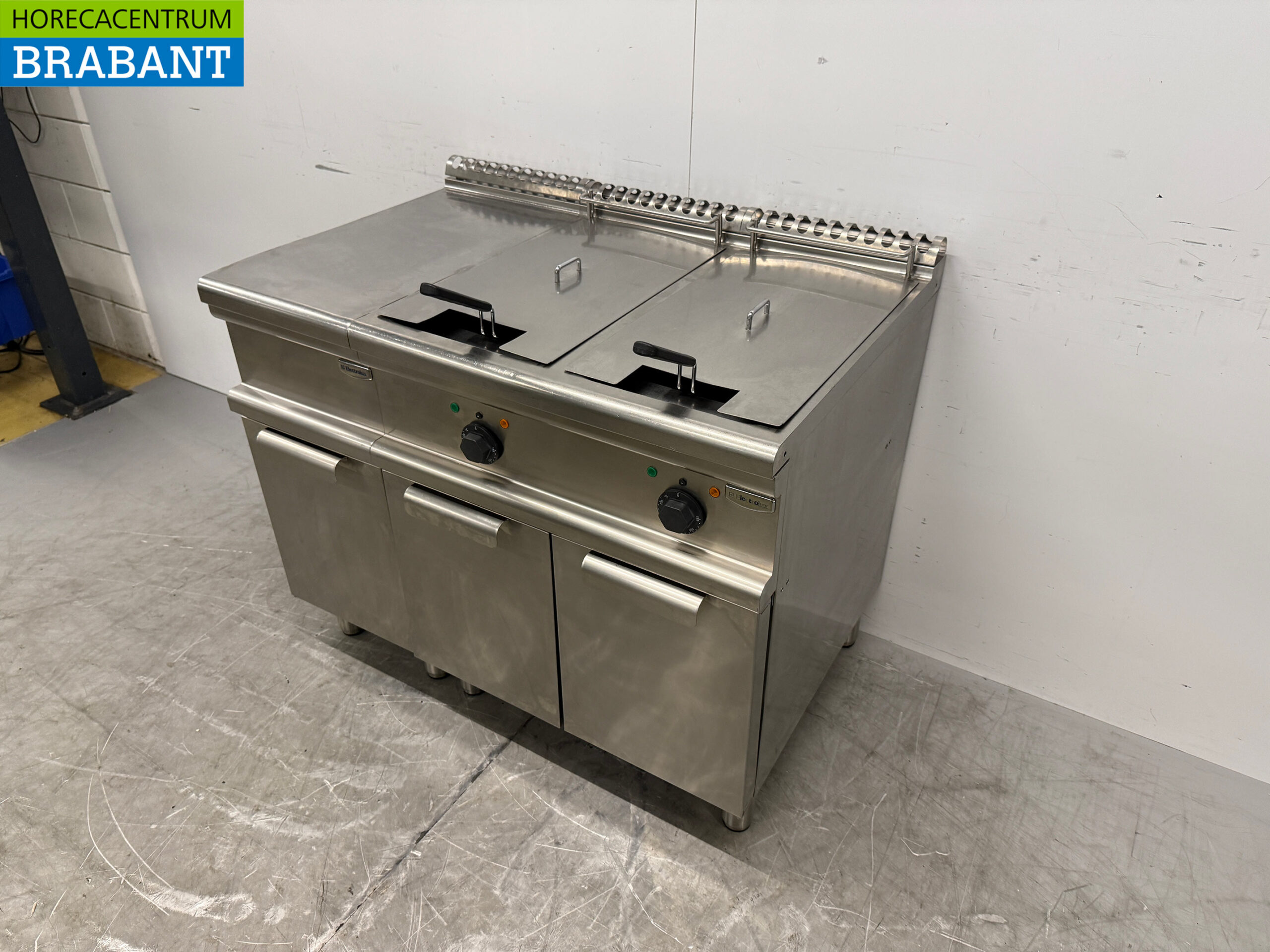 Friteuse double Electrolux en acier inoxydable 2 x 15 litres 400V Restauration – Image 2