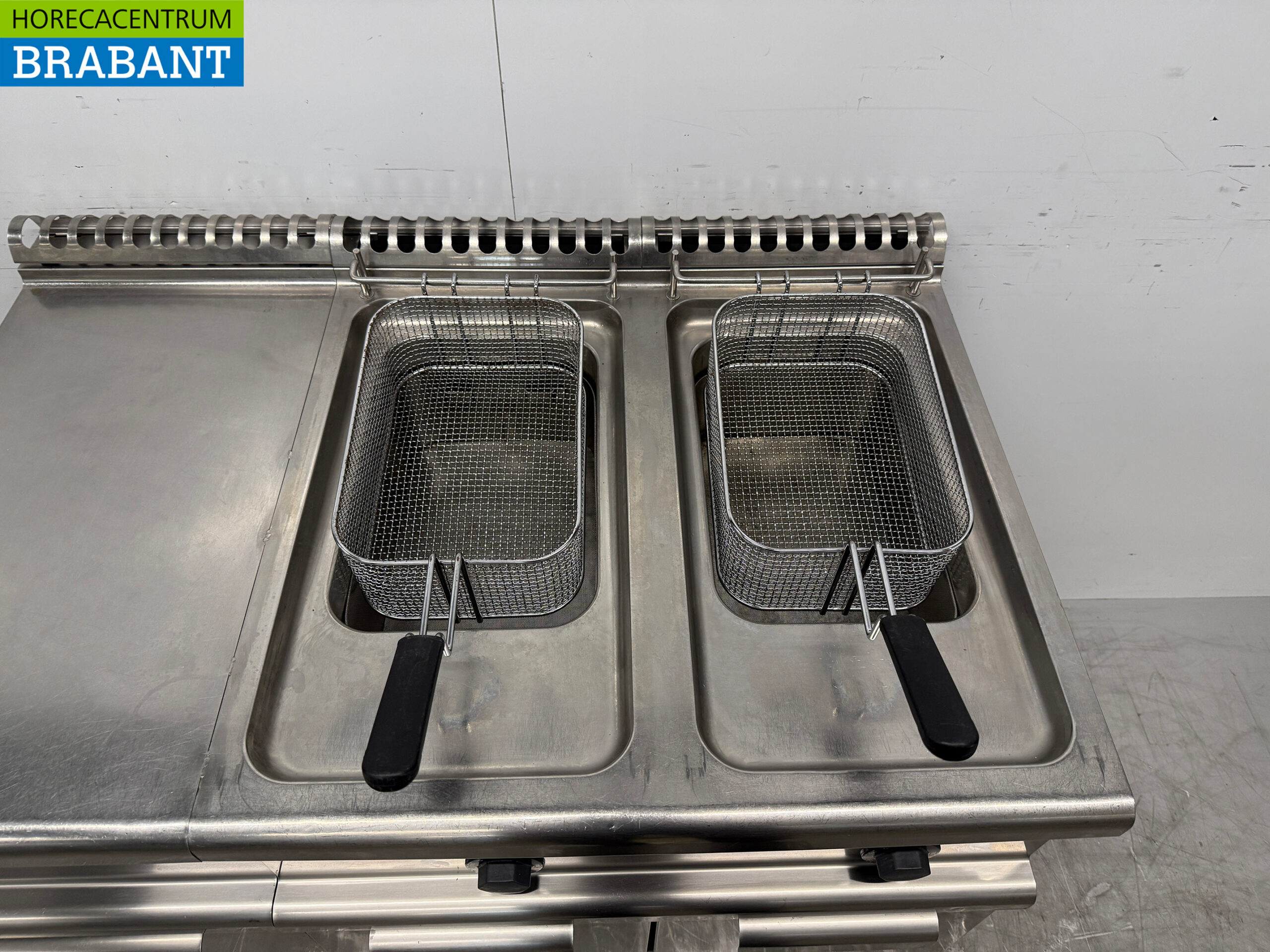 Friteuse double Electrolux en acier inoxydable 2 x 15 litres 400V Restauration – Image 4