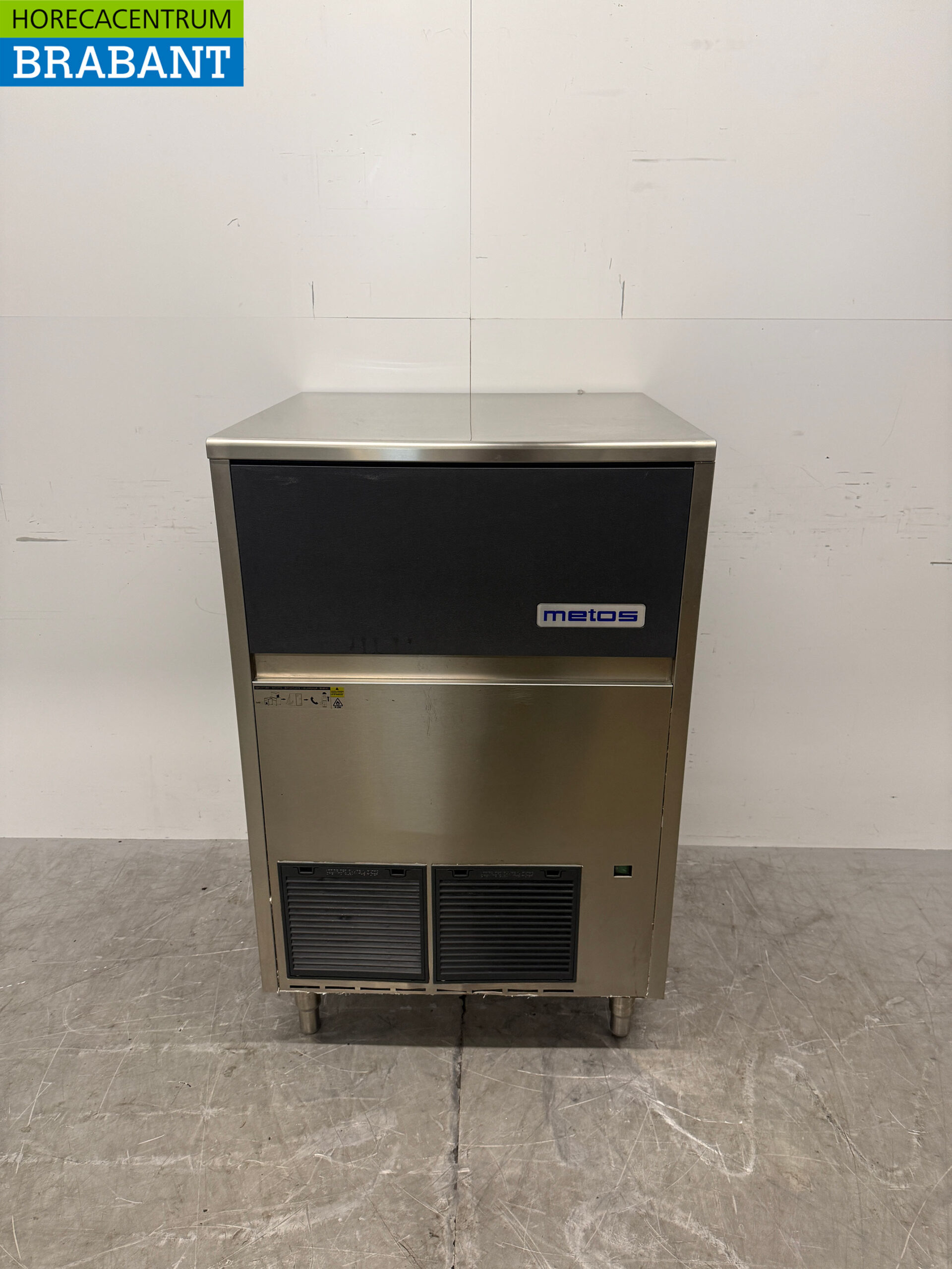Machine à glace en acier inoxydable Brema 155 kg par jour 230V Horeca