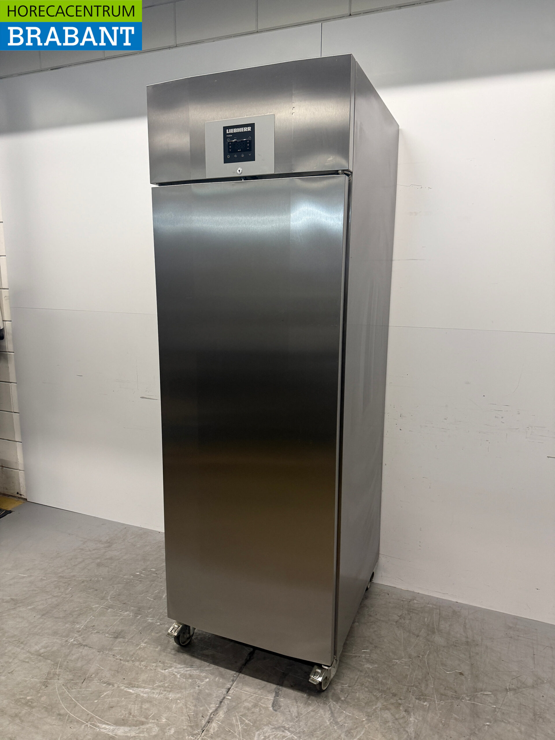 Congélateur mobile Liebherr en acier inoxydable, 597 litres, 230 V, pour la restauration – Image 2