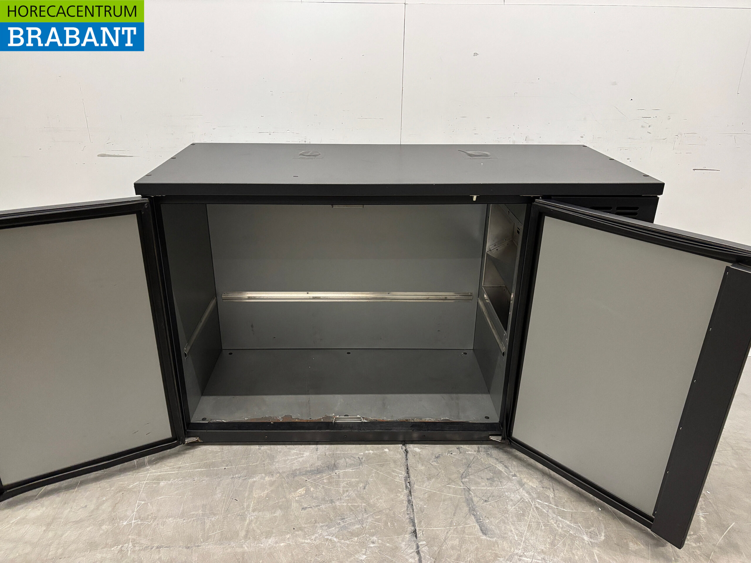 Refroidisseur de fûts Serrco, 8 fûts de 20 litres, 135 cm, 230 V, secteur de la restauration – Image 4
