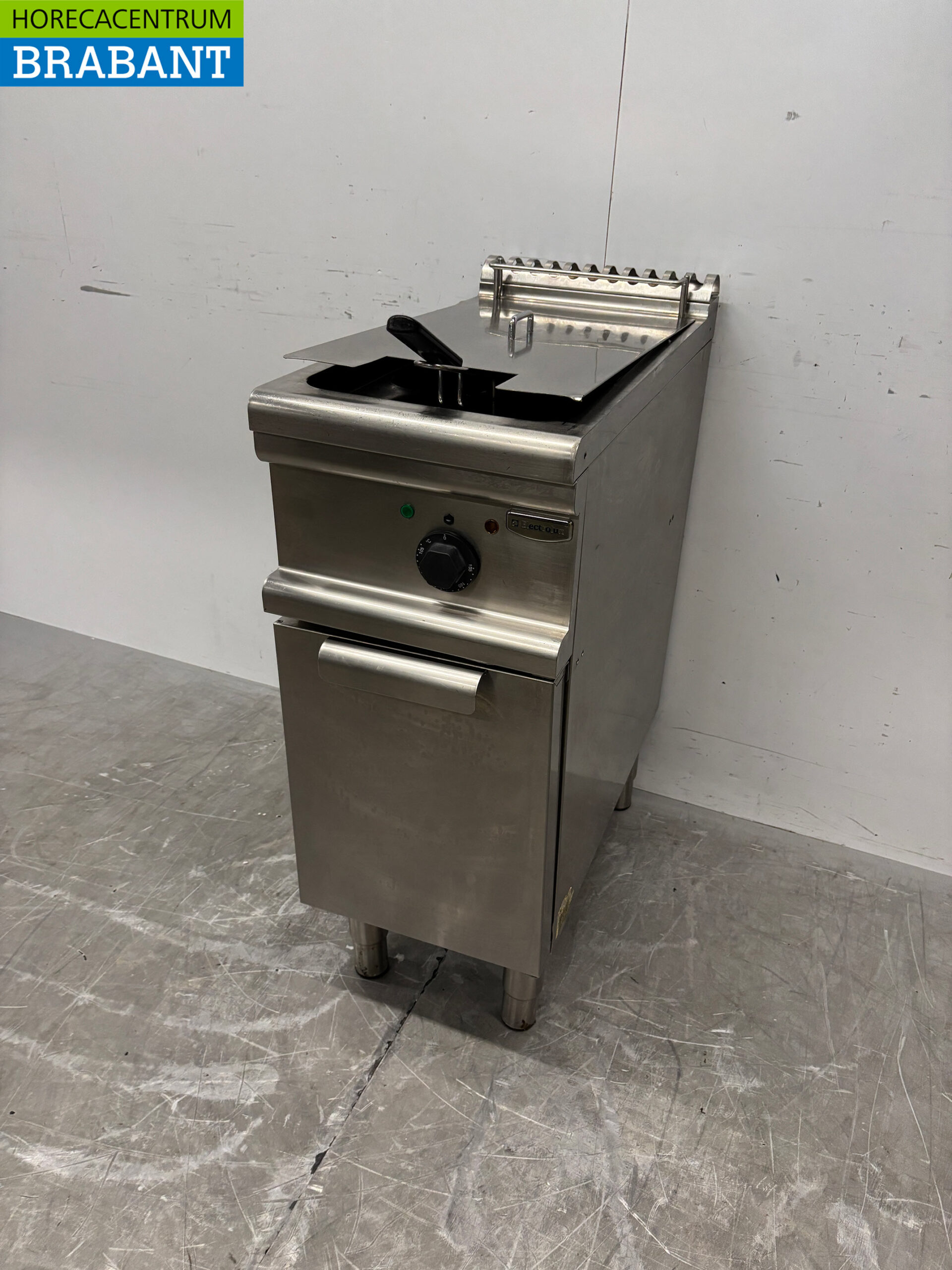 Friteuse Electrolux en acier inoxydable, 14 litres, 400 V, pour la restauration – Image 2