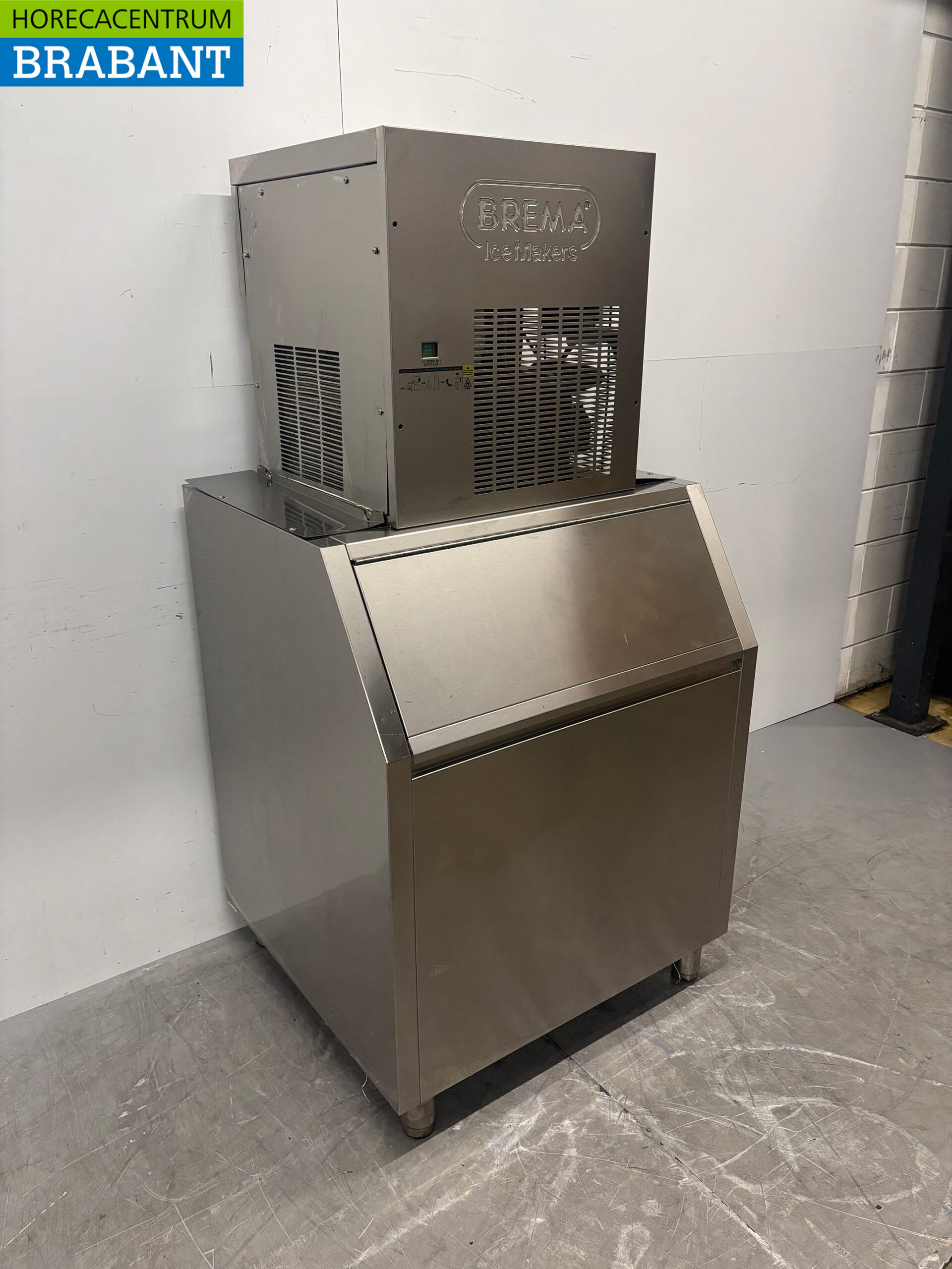 Machine à glace en paillettes Brema en acier inoxydable, 157 kg par jour, capacité de la trémie : 200 kg, 230 V, secteur de la restauration – Image 3
