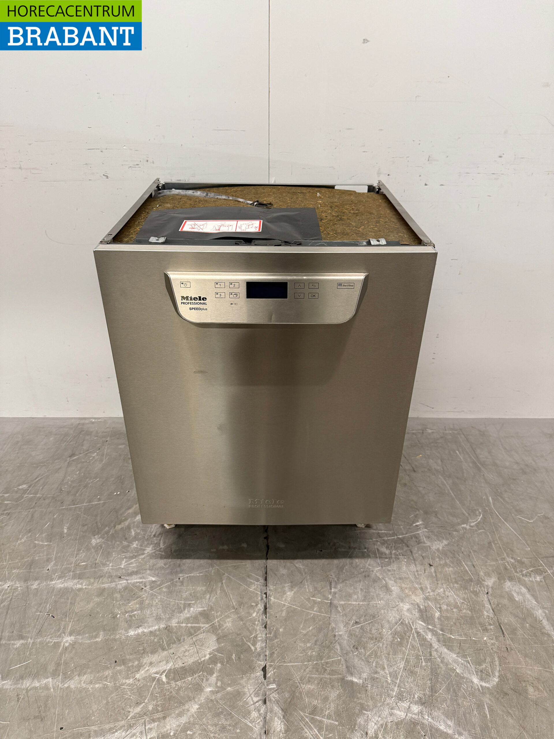 Lave-vaisselle encastrable Miele en acier inoxydable avec pompe de vidange, 400 V, pour le secteur de la restauration