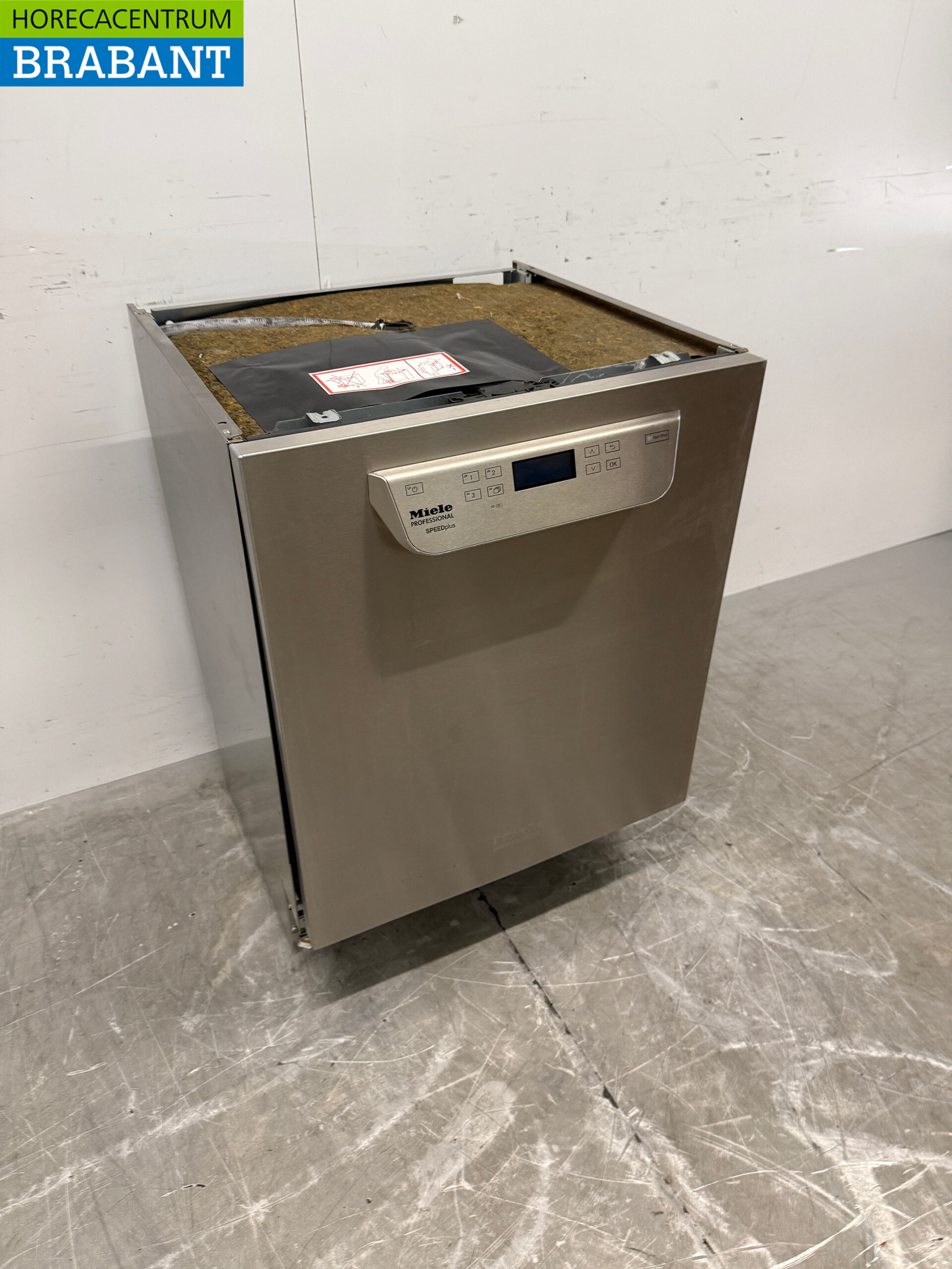 Lave-vaisselle encastrable Miele en acier inoxydable avec pompe de vidange, 400 V, pour le secteur de la restauration – Image 3