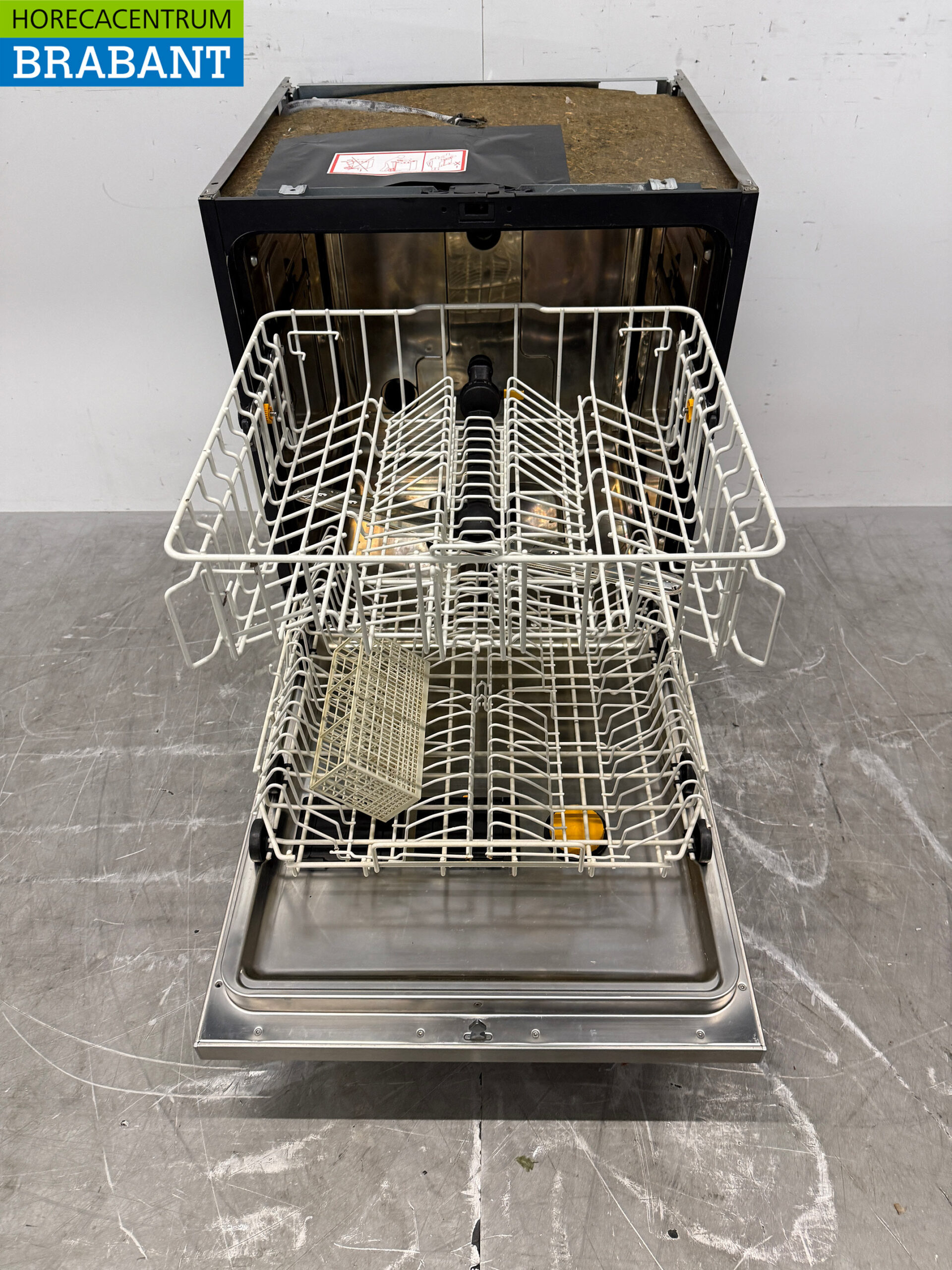 Lave-vaisselle encastrable Miele en acier inoxydable avec pompe de vidange, 400 V, pour le secteur de la restauration – Image 4