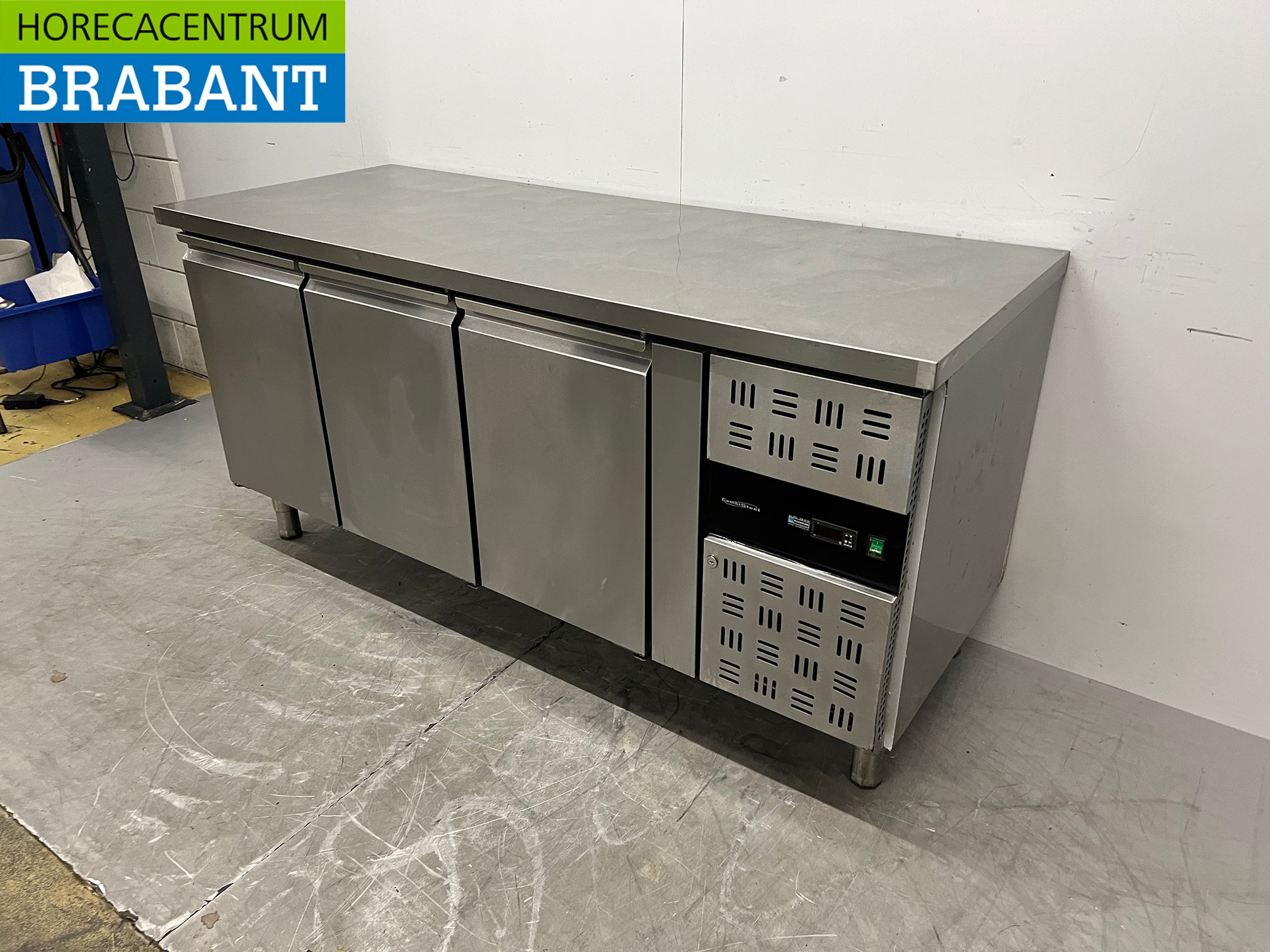 Réfrigérateur Combisteel en acier inoxydable 3 portes 179,5 cm 230V Horeca – Image 2