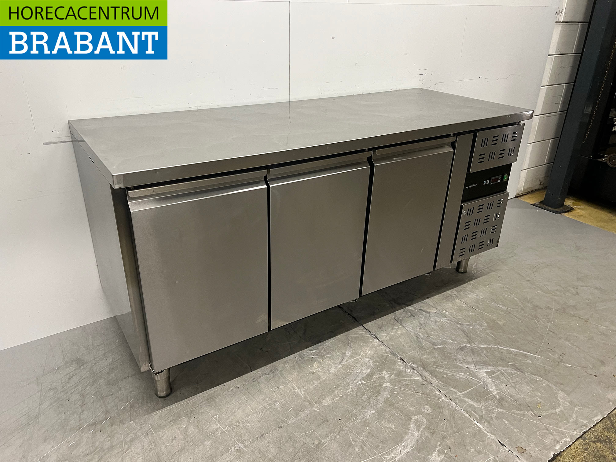 Réfrigérateur Combisteel en acier inoxydable 3 portes 179,5 cm 230V Horeca – Image 3