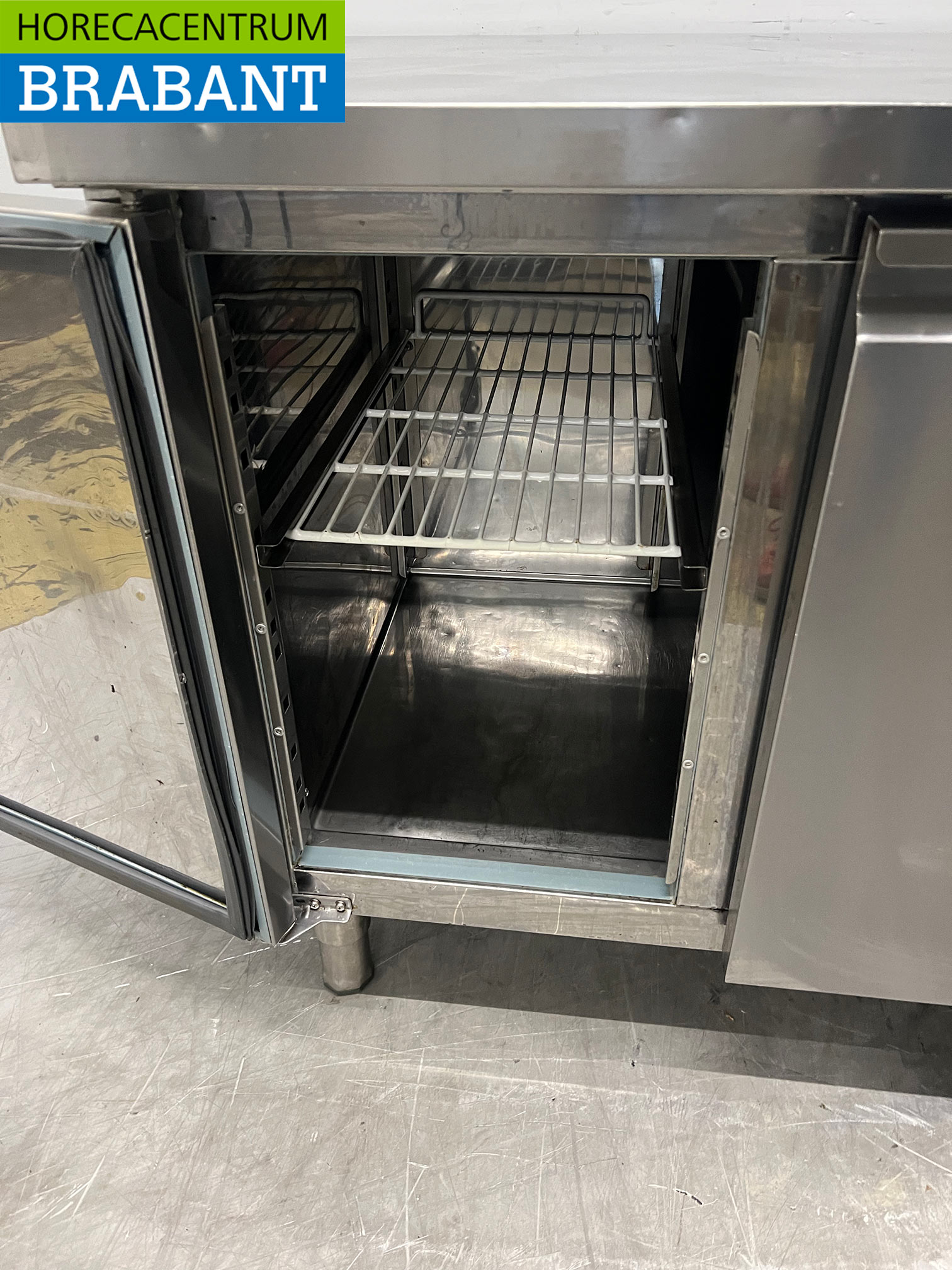 Réfrigérateur Combisteel en acier inoxydable 3 portes 179,5 cm 230V Horeca – Image 4