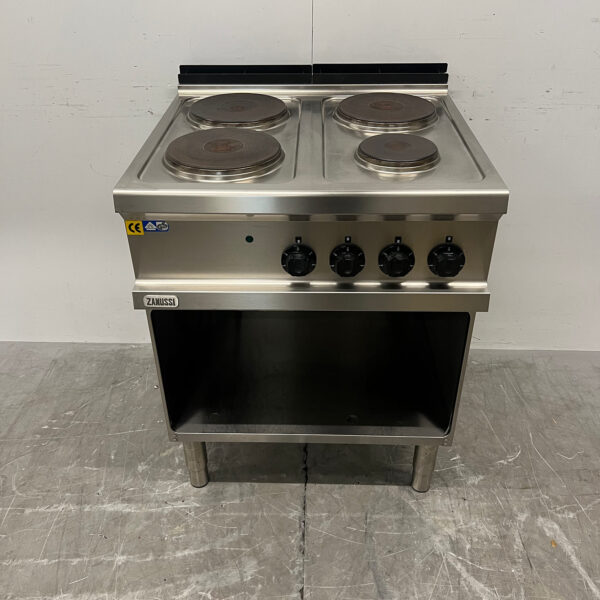 Cuisinière électrique Zanussi en acier inoxydable, 4 feux, 70 cm, 400 V, pour la restauration
