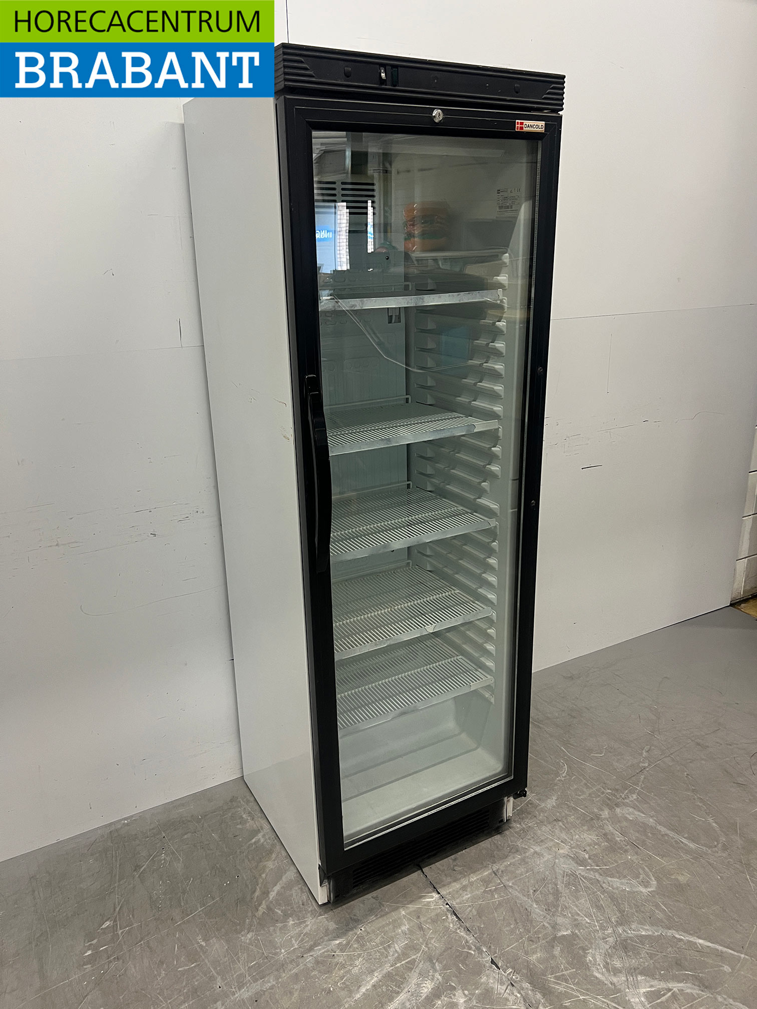 Réfrigérateur Dancold à porte vitrée, 345 litres, 230 V, pour la restauration – Image 3