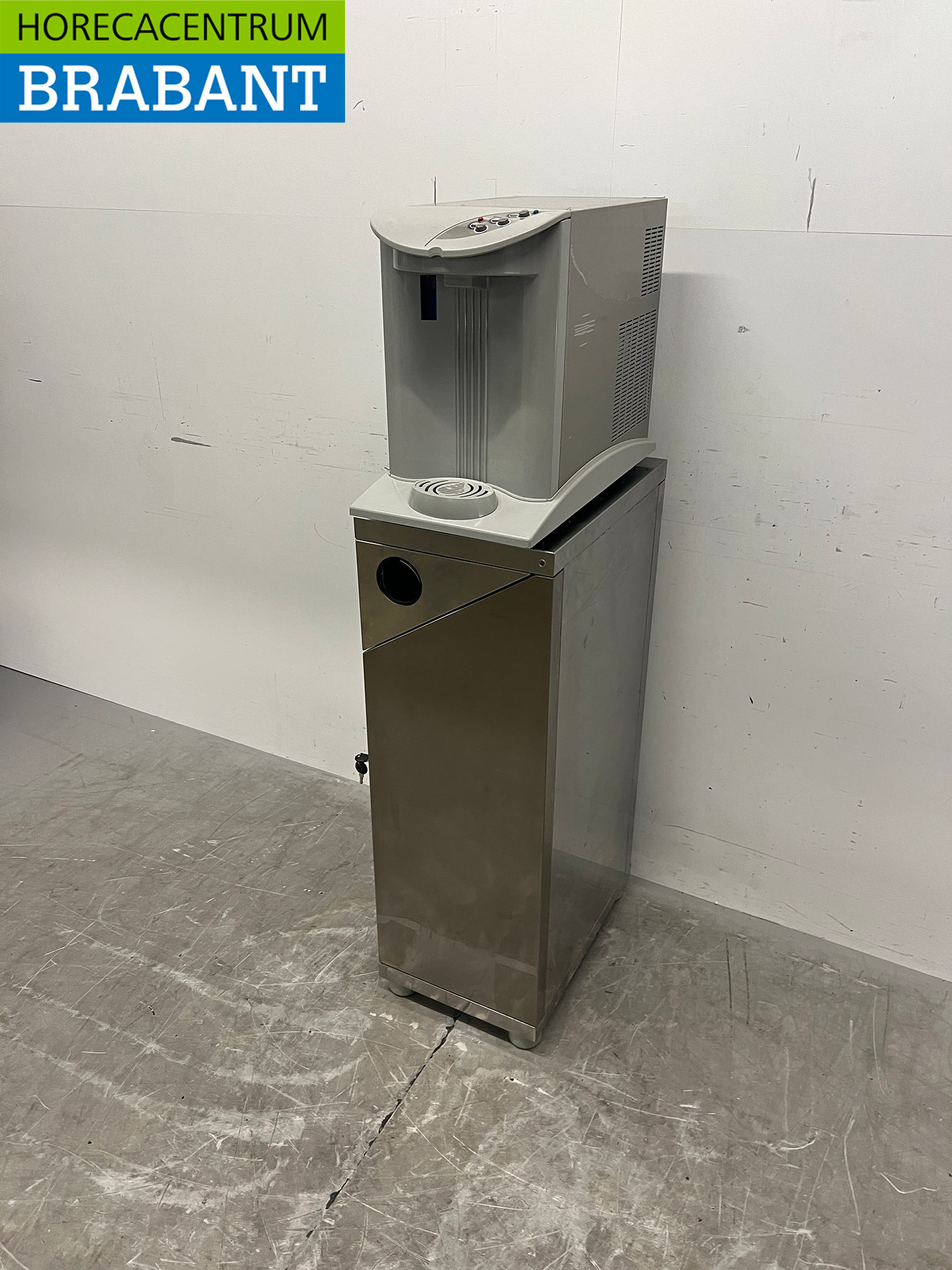 Refroidisseur d'eau Cosmetal en acier inoxydable avec socle et distributeur de gobelets, 230 V, pour le secteur de la restauration – Image 2