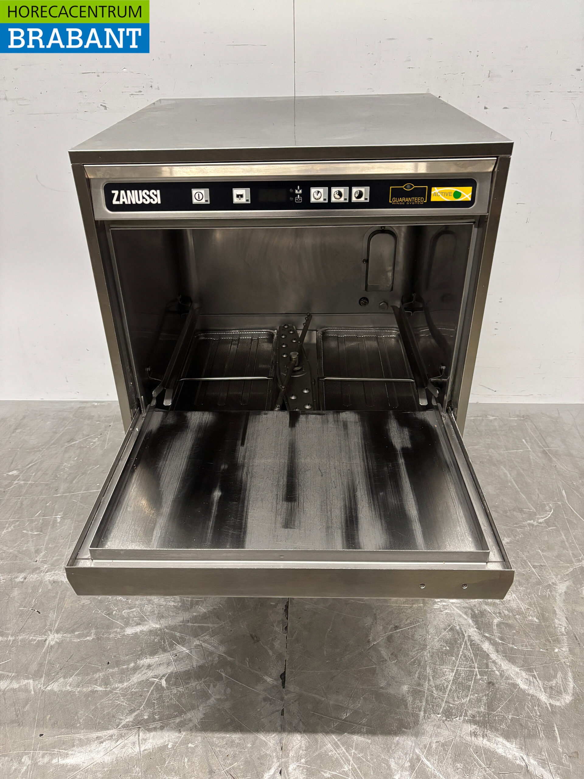 Lave-vaisselle Zanussi en acier inoxydable 400V Restauration – Image 3