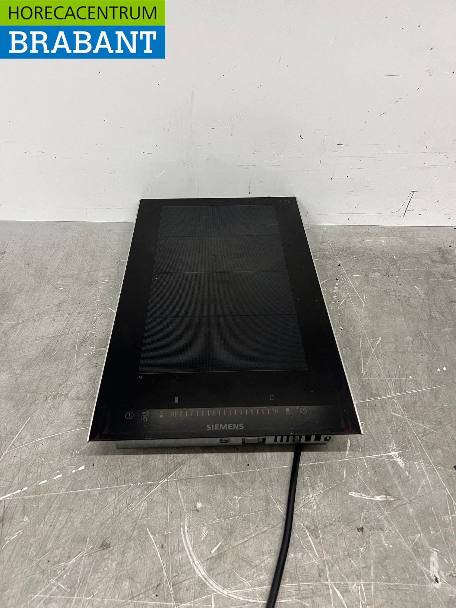 Plaque de cuisson à induction encastrable Siemens Flexzone 230 V pour la restauration