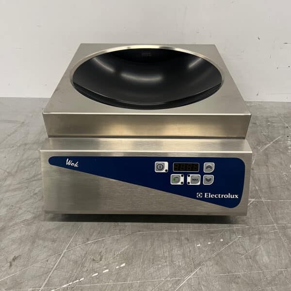 Plaque de wok à induction Electrolux en acier inoxydable, 3,2 kW, 400 V, pour la restauration