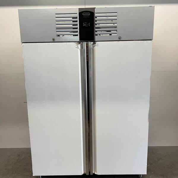 Armoire réfrigérée à double porte en acier inoxydable Combisteel, 1 300 litres, 230 V, pour la restauration