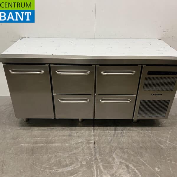 Table de travail réfrigérée en acier inoxydable Gram, 1 porte et 4 tiroirs, année de fabrication 2022 ! 172,5 cm, 230 V, secteur de la restauration